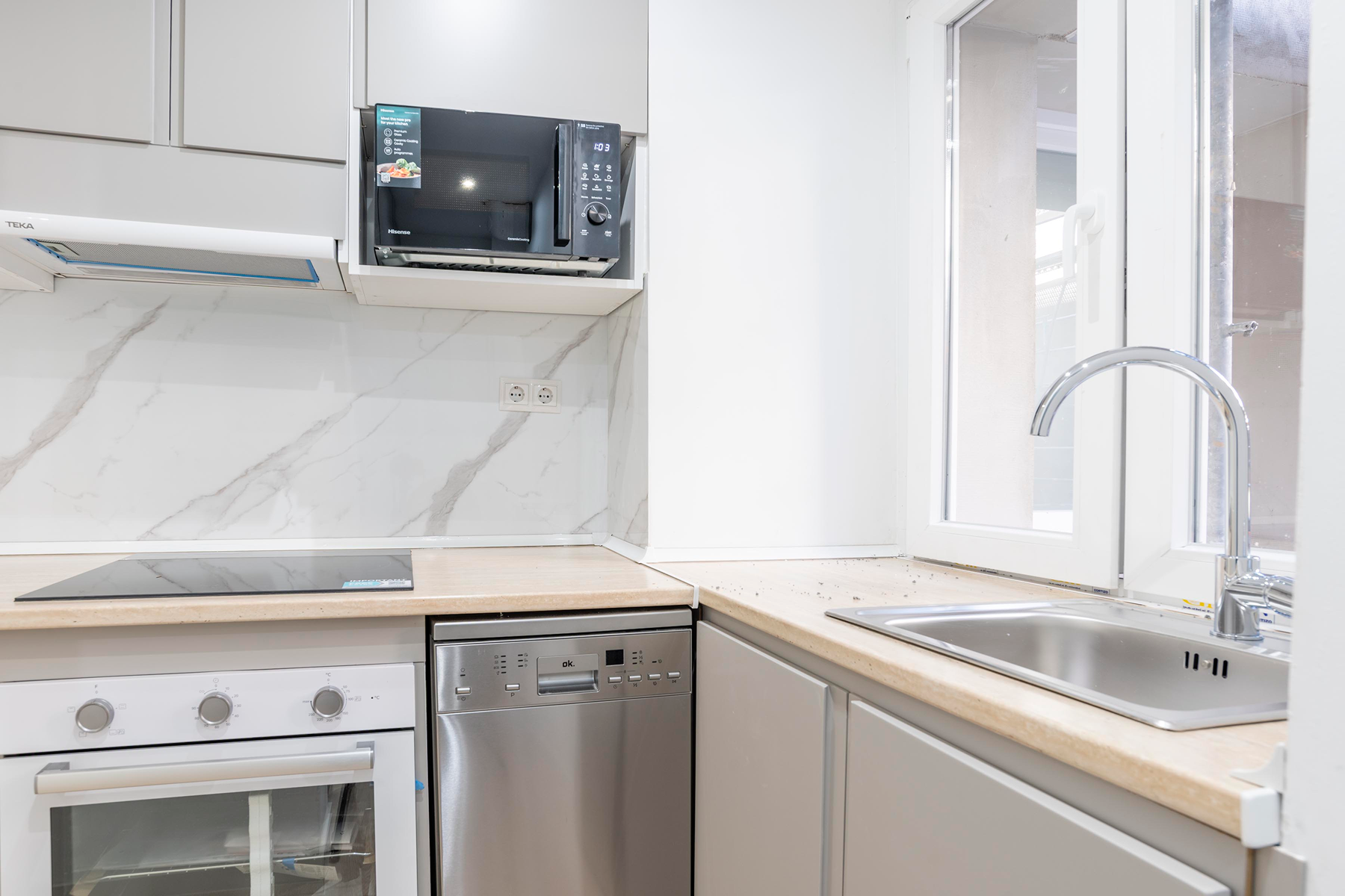  Fully renovated flat, ready to move in with terrace - 物件實景