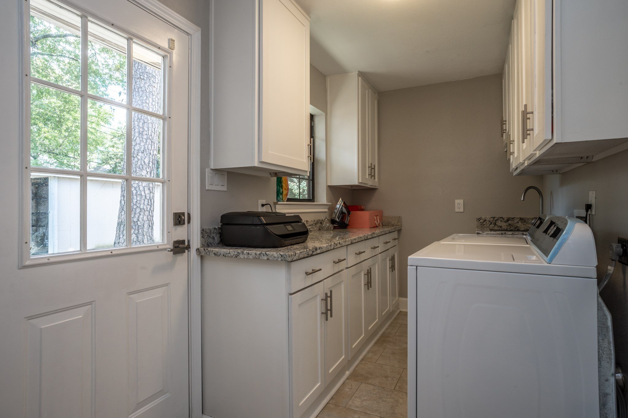 Houston, Texas, 77024, United States, 3 Bedrooms Bedrooms, ,2 BathroomsBathrooms,Residential,For Sale,1976666