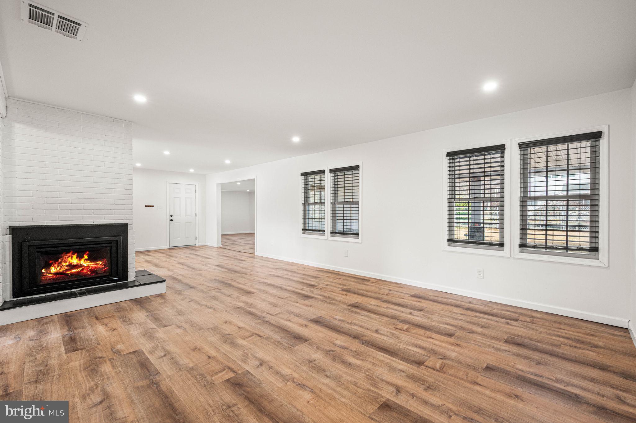 LEVITTOWN, Pennsylvania, 19056, United States, 5 Bedrooms Bedrooms, ,3 BathroomsBathrooms,Residential,For Sale,2010405