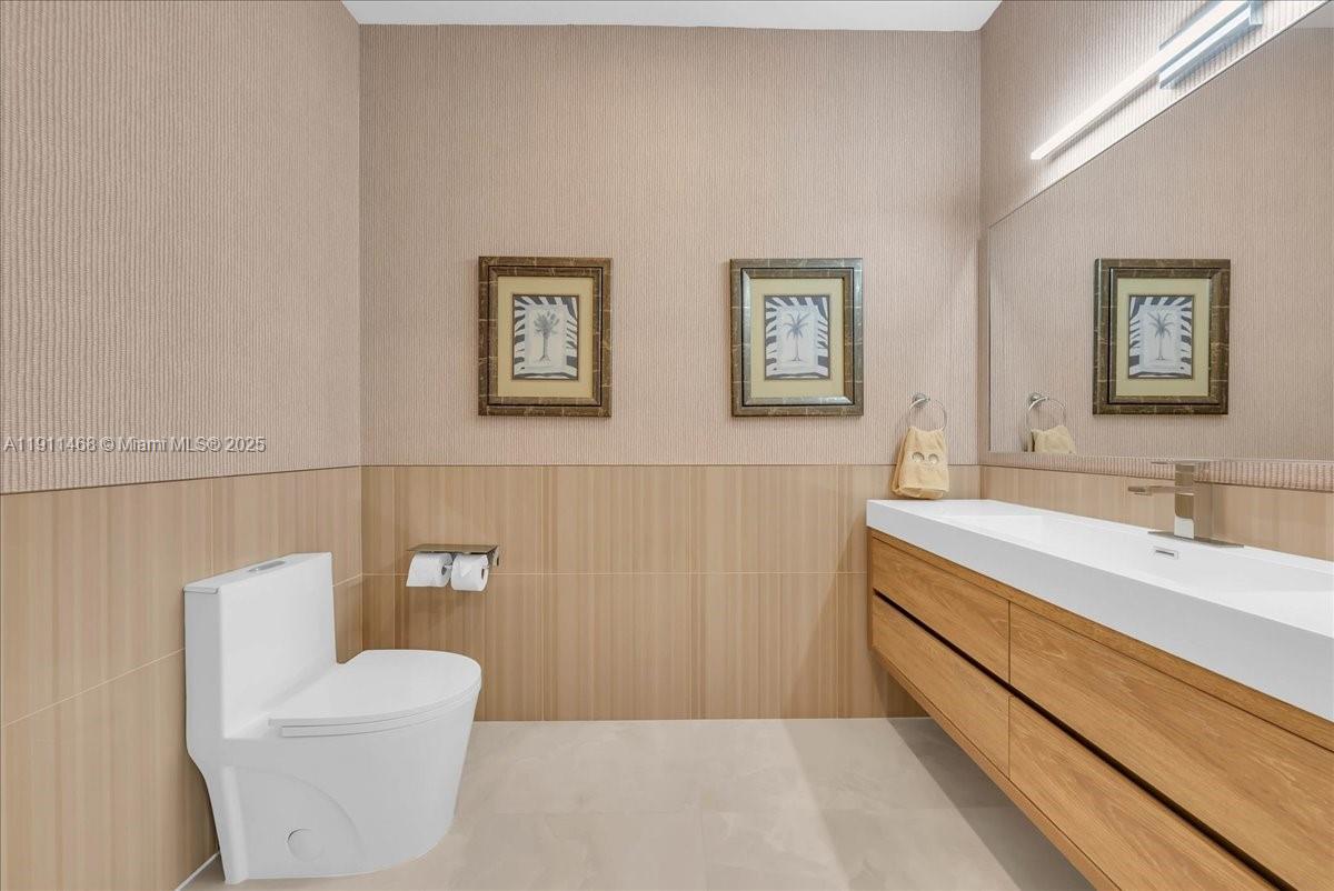 Marco Island, Florida, 34145, United States, 4 Bedrooms Bedrooms, ,5 BathroomsBathrooms,Residential,For Sale,1995875