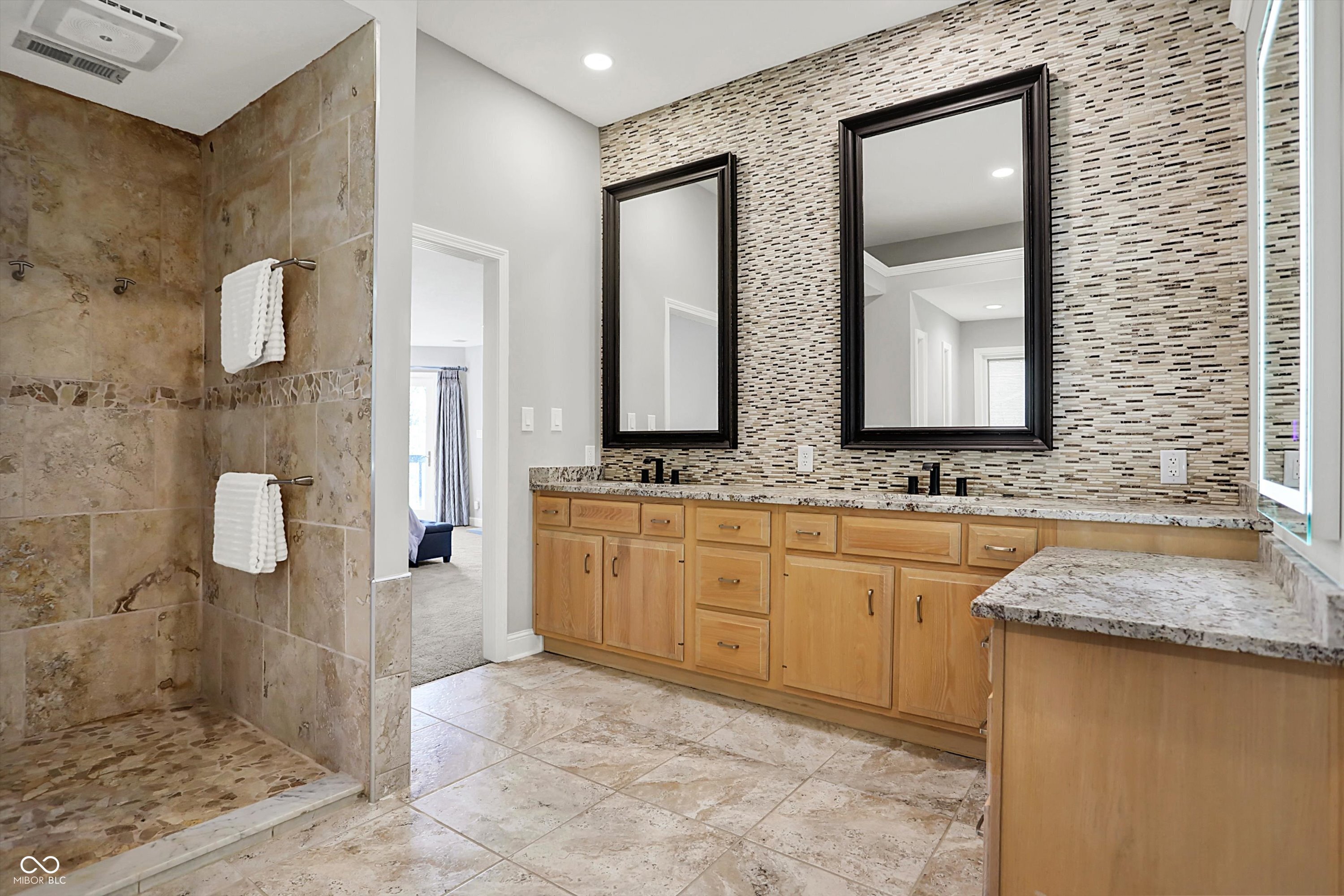 Trafalgar, Indiana, 46181, United States, 4 Bedrooms Bedrooms, ,4 BathroomsBathrooms,Residential,For Sale,1981773