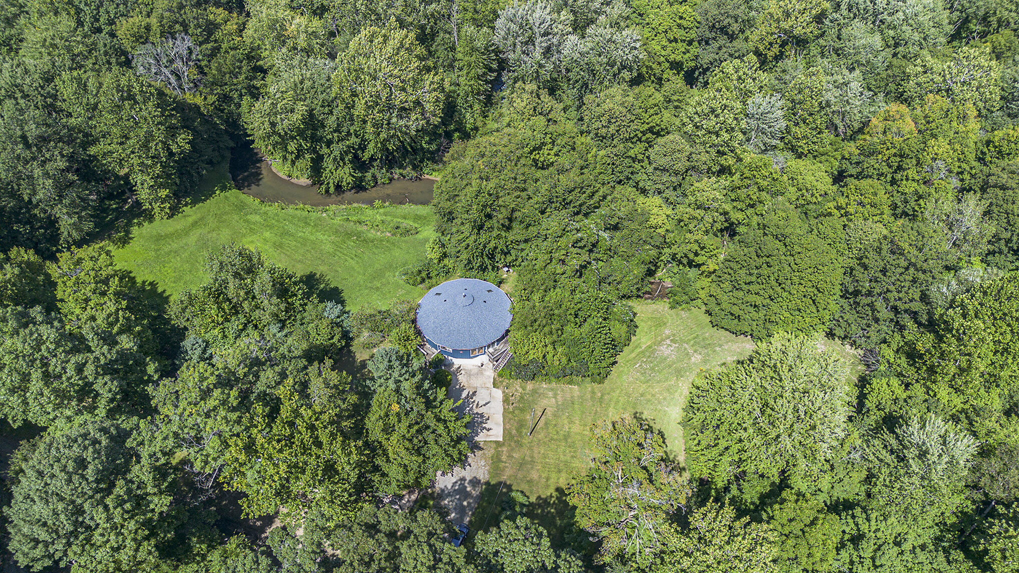 Bangor, Michigan, 49013, United States, 3 Bedrooms Bedrooms, ,2 BathroomsBathrooms,Residential,For Sale,1930428