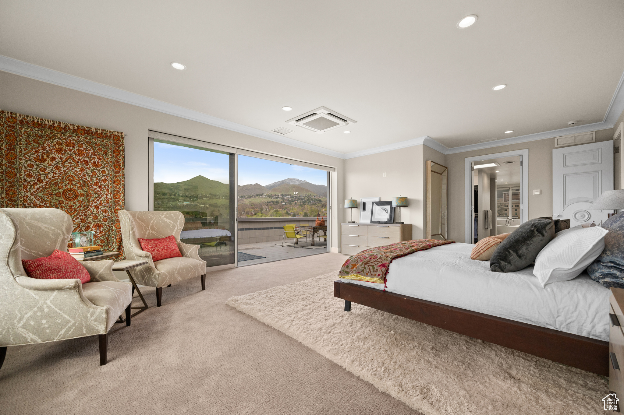 Salt Lake City, Utah, 84102, United States, 3 Bedrooms Bedrooms, ,3 BathroomsBathrooms,Residential,For Sale,1795279
