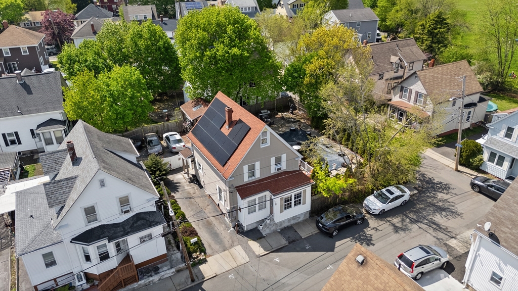 Lynn, Massachusetts, 01905, United States, 3 Bedrooms Bedrooms, ,2 BathroomsBathrooms,Residential,For Sale,1983018