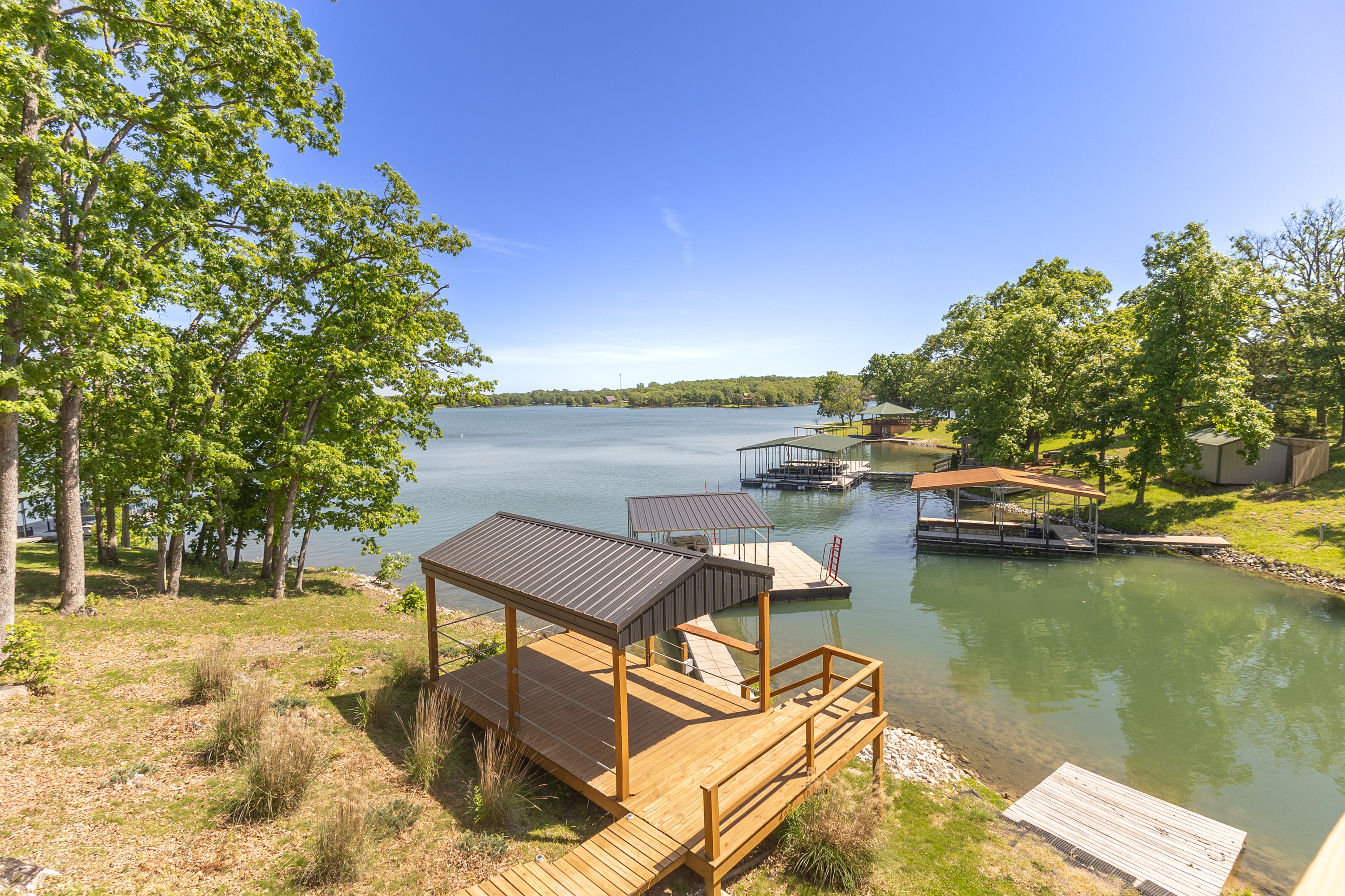 Keytesville, Missouri, 65261, United States, 4 Bedrooms Bedrooms, ,3 BathroomsBathrooms,Residential,For Sale,2048618