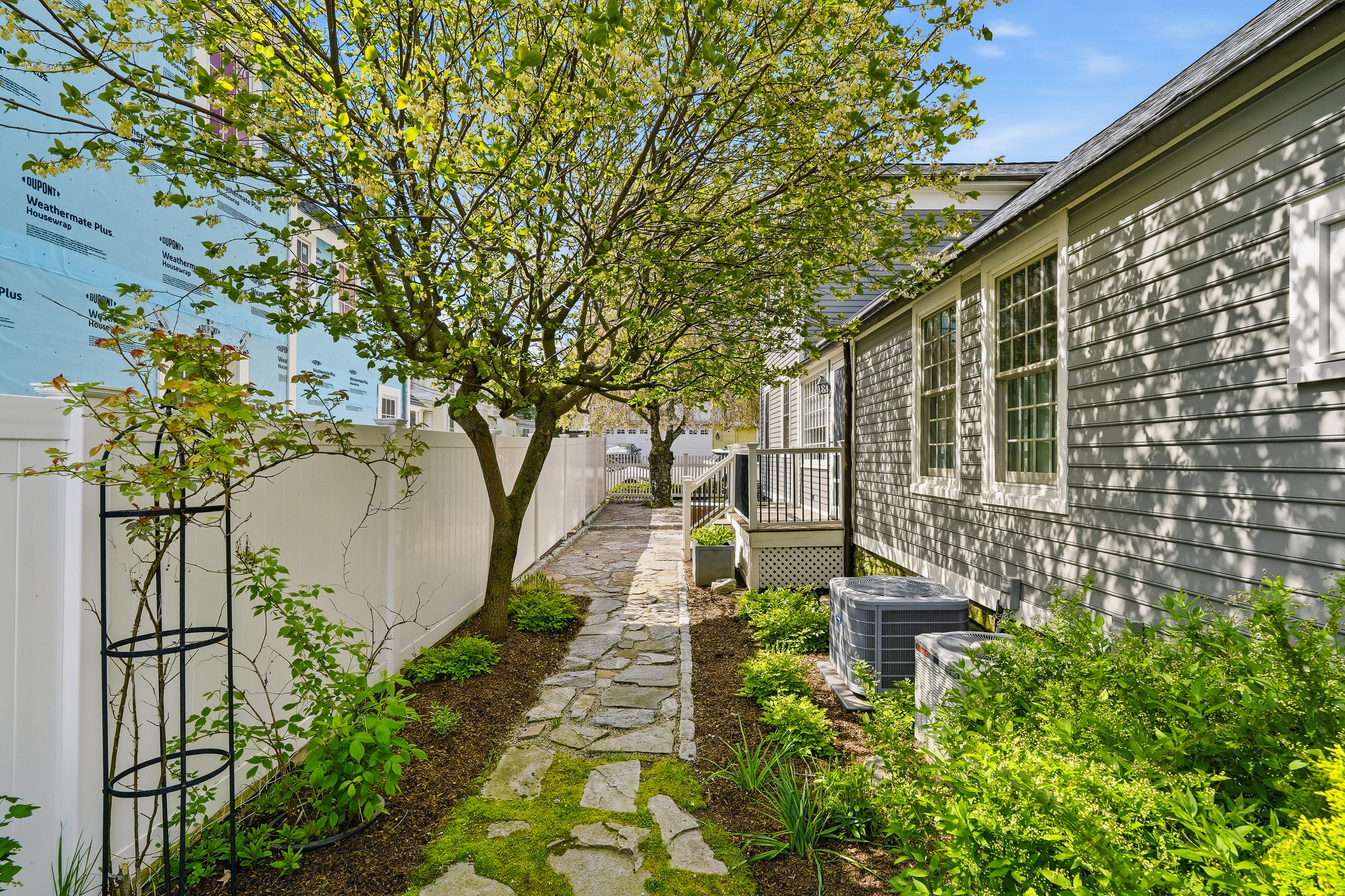  A Turnkey Antique Masterpiece Steps from Essex Village and the River - 物件實景