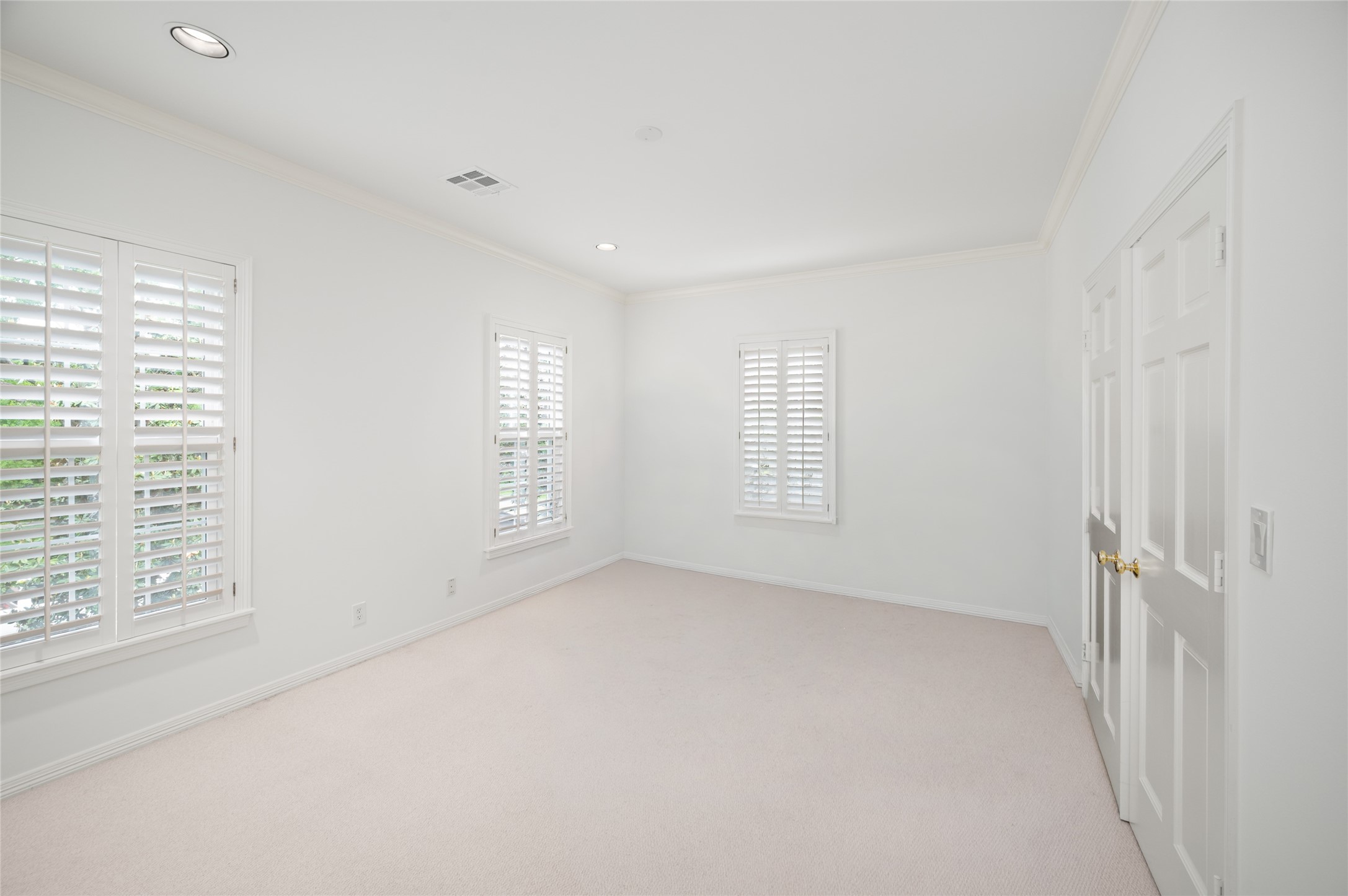  5495 Sugar Hill Drive - 物件實景