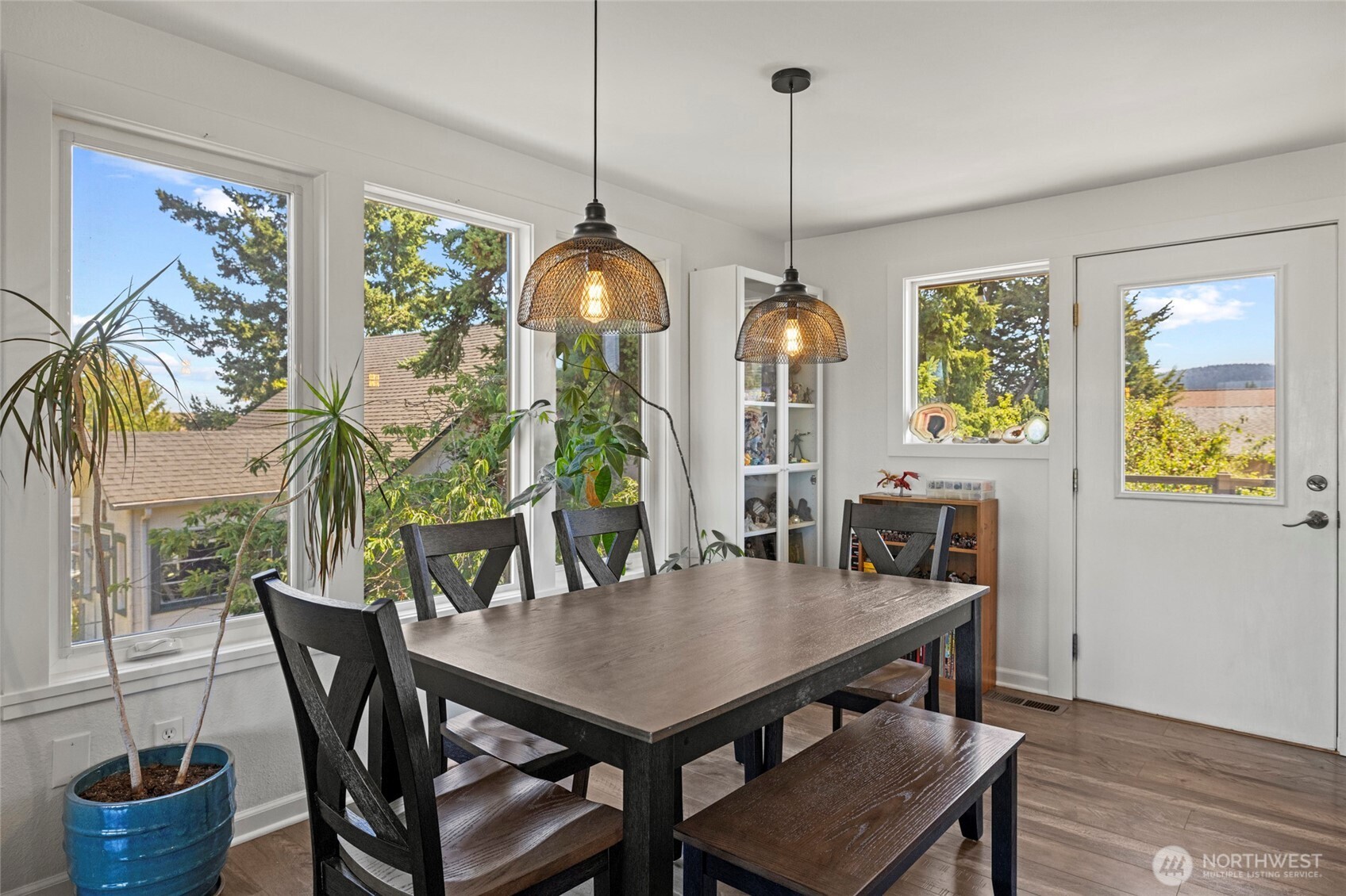 Anacortes, Washington, 98221, United States, 3 Bedrooms Bedrooms, ,1 BathroomBathrooms,Residential,For Sale,1914220