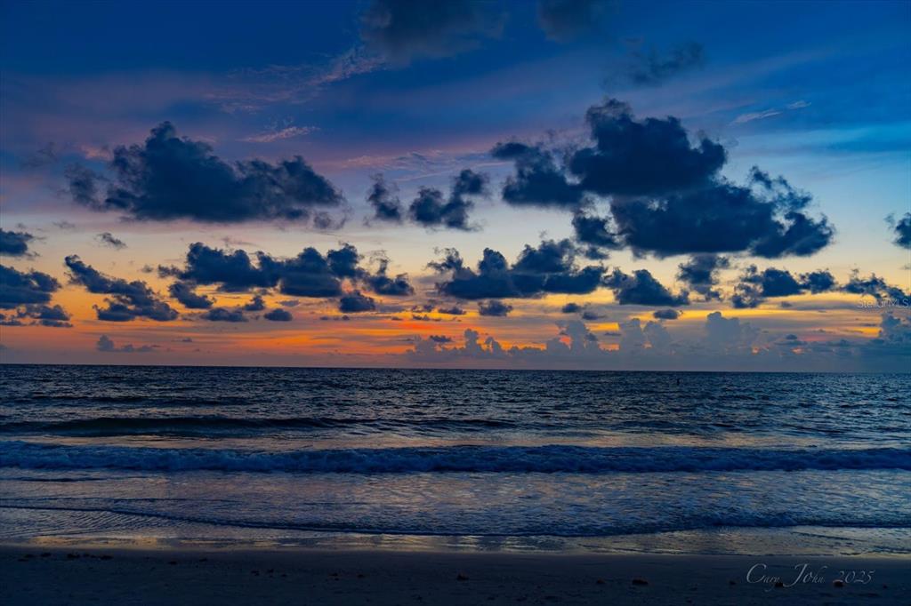 Clearwater Beach, Florida, 33767, United States, 2 Bedrooms Bedrooms, ,2 BathroomsBathrooms,Residential,For Sale,1912090