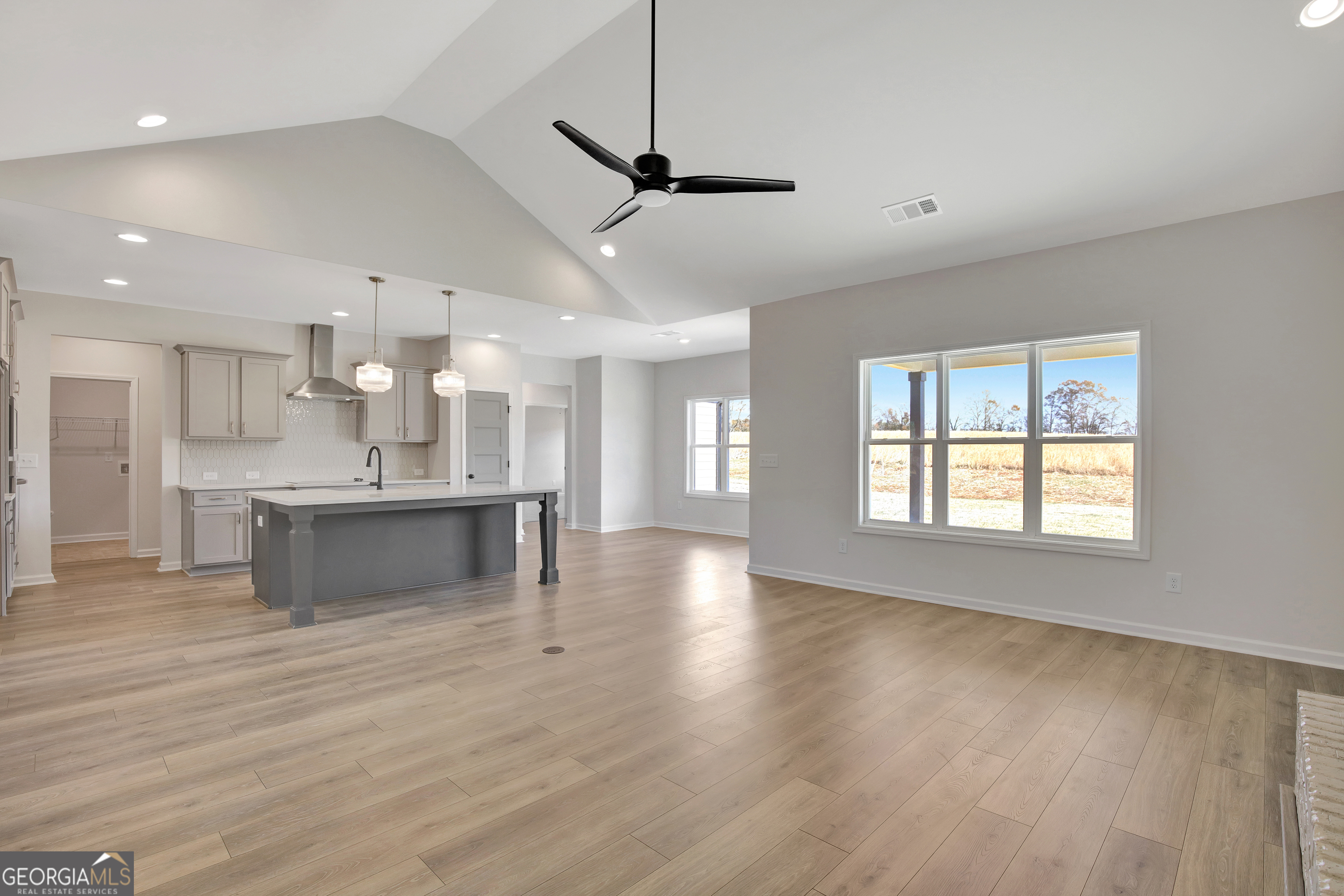 Griffin, Georgia, 30223, United States, 4 Bedrooms Bedrooms, ,3 BathroomsBathrooms,Residential,For Sale,1942083