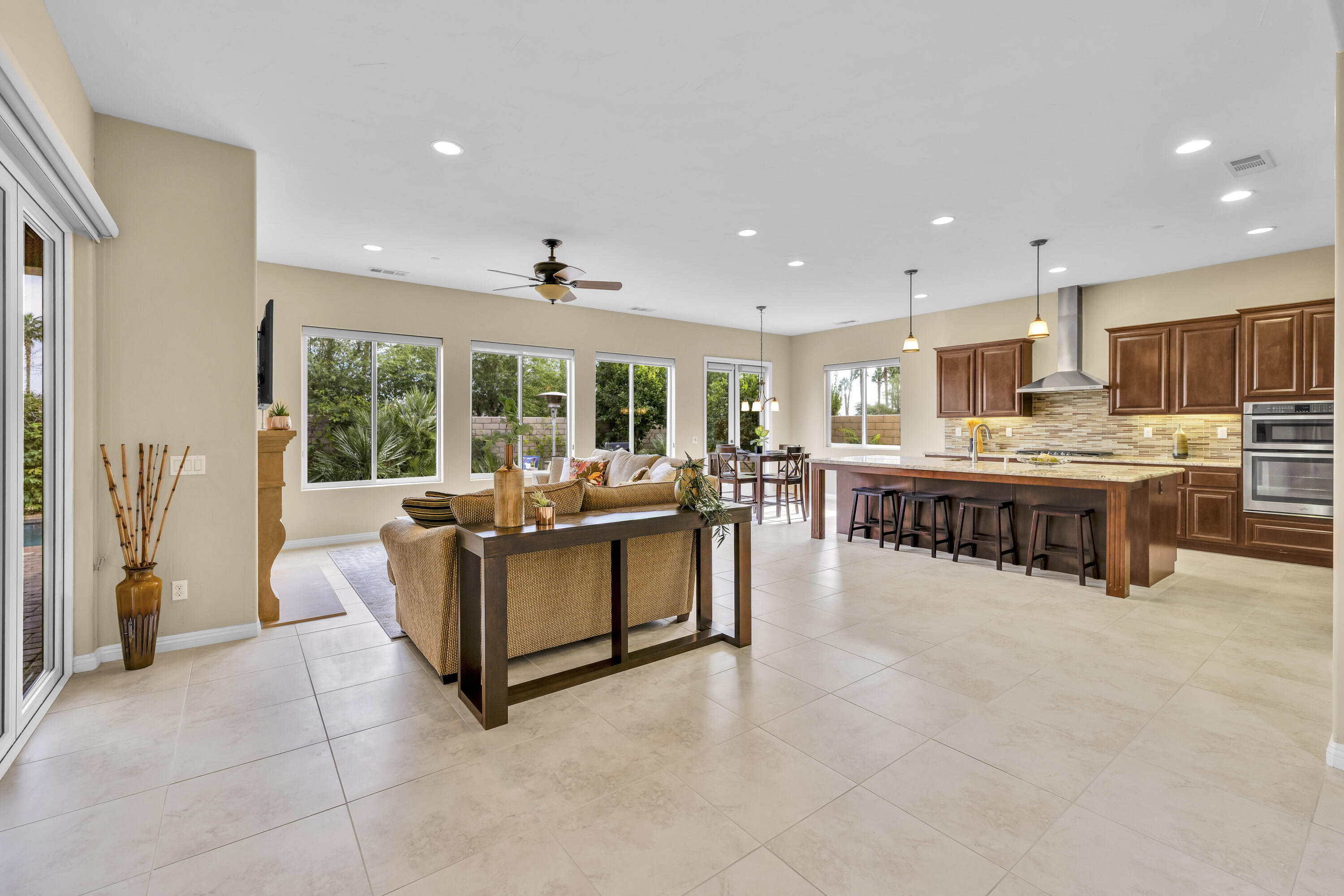 La Quinta, California, 92253, United States, 3 Bedrooms Bedrooms, ,4 BathroomsBathrooms,Residential,For Sale,1991263