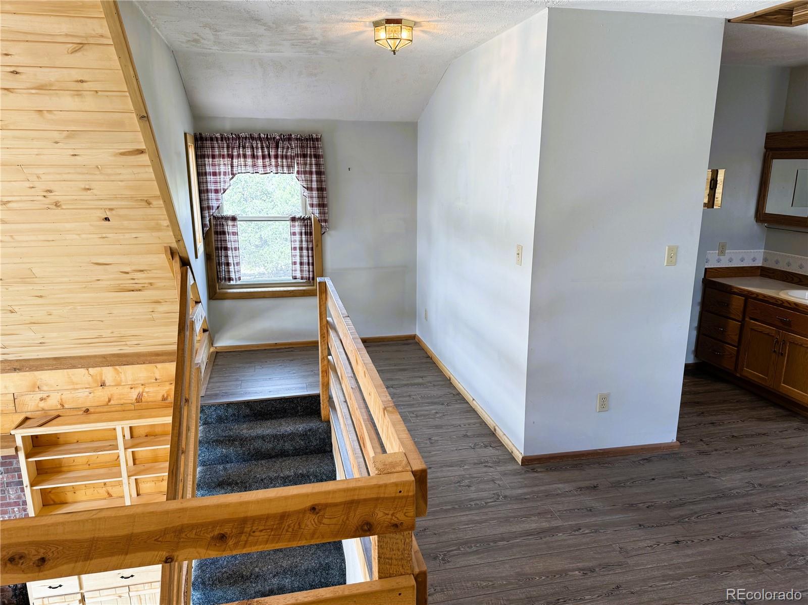 Howard, Colorado, 81233, United States, 2 Bedrooms Bedrooms, ,1 BathroomBathrooms,Residential,For Sale,1977038