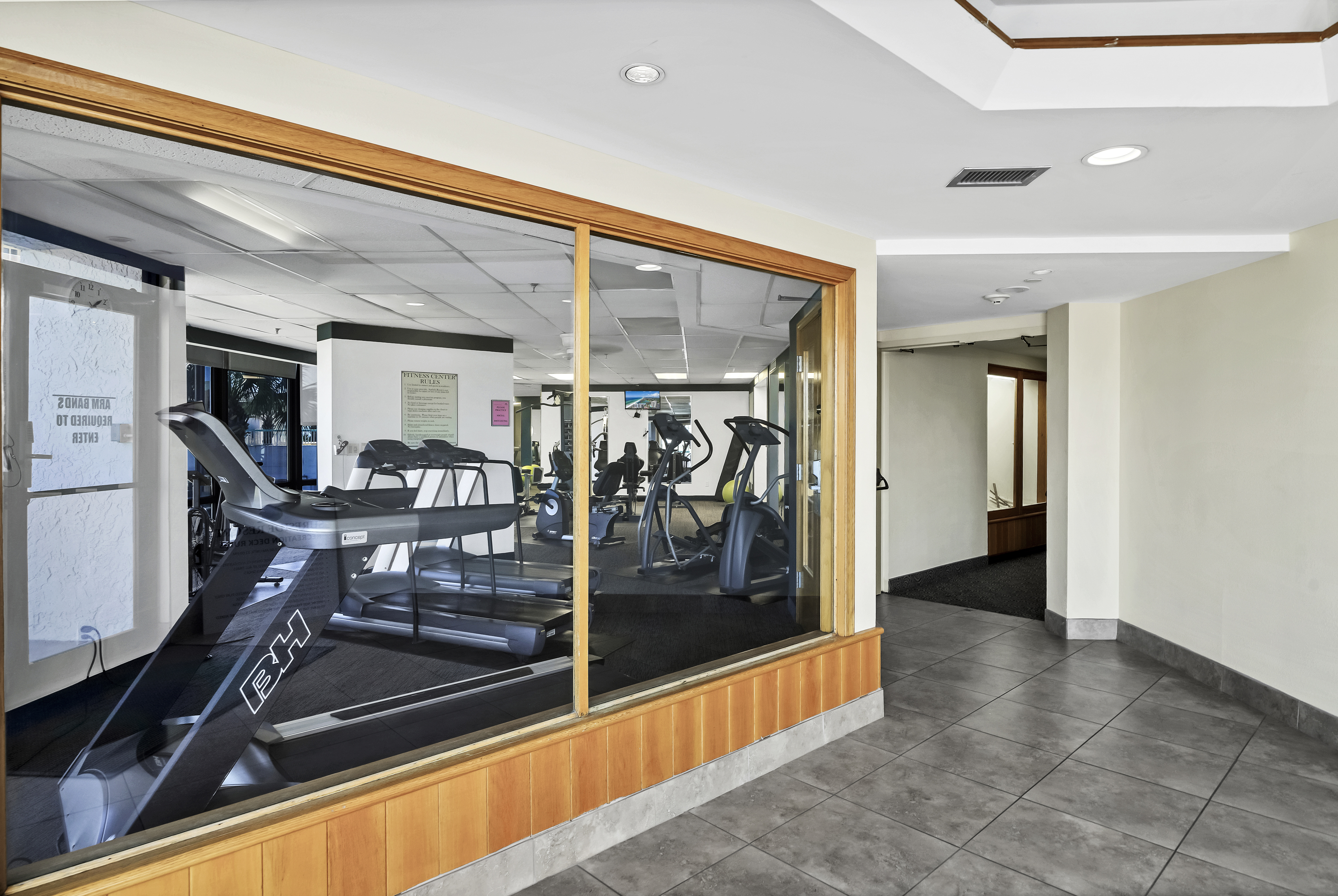 Turnkey Ground-Floor Condo With Private Patio And Resort Amenities - 物件實景