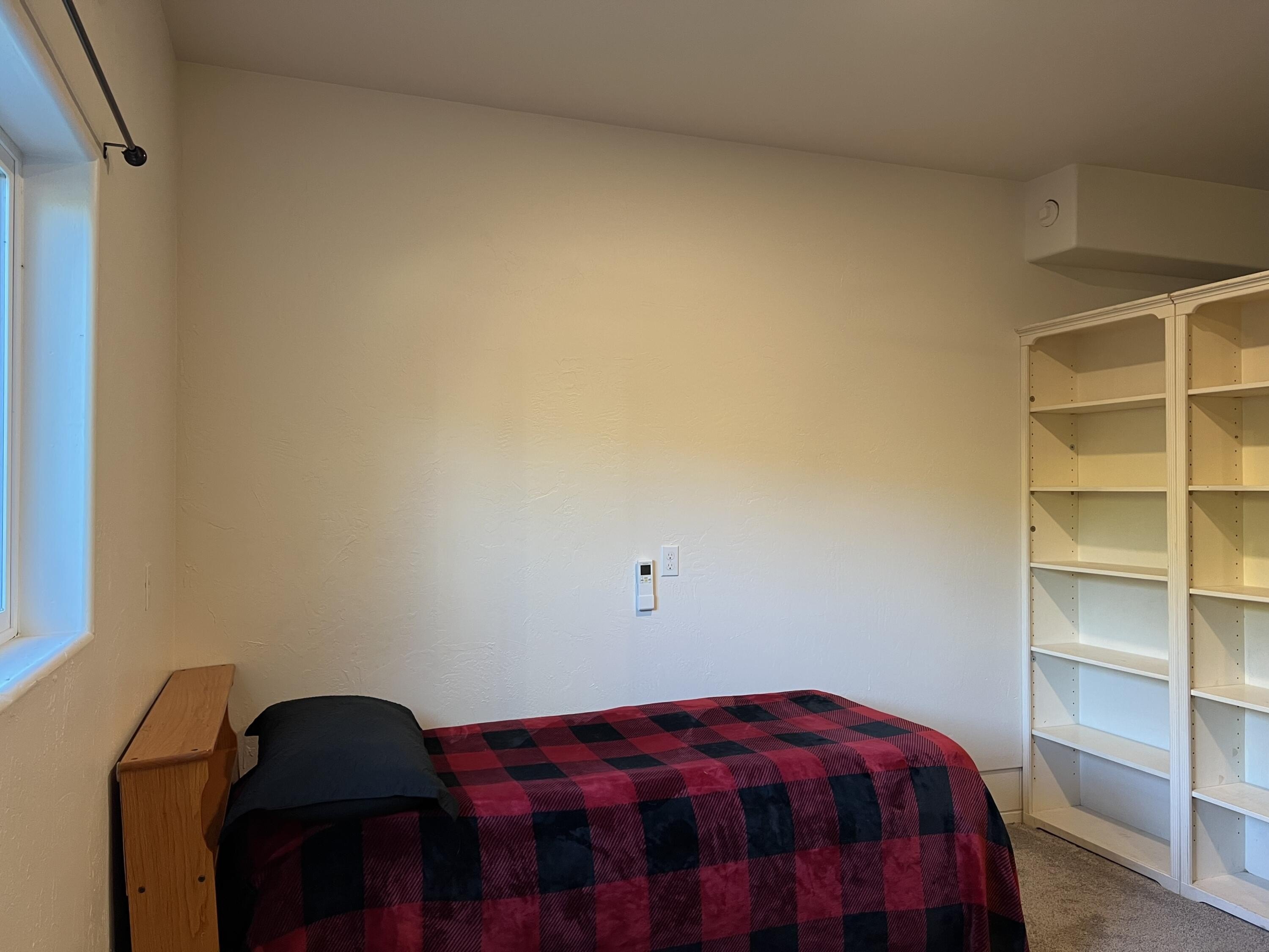 Grants Pass, Oregon, 97526, United States, 5 Bedrooms Bedrooms, ,4 BathroomsBathrooms,Residential,For Sale,1980751