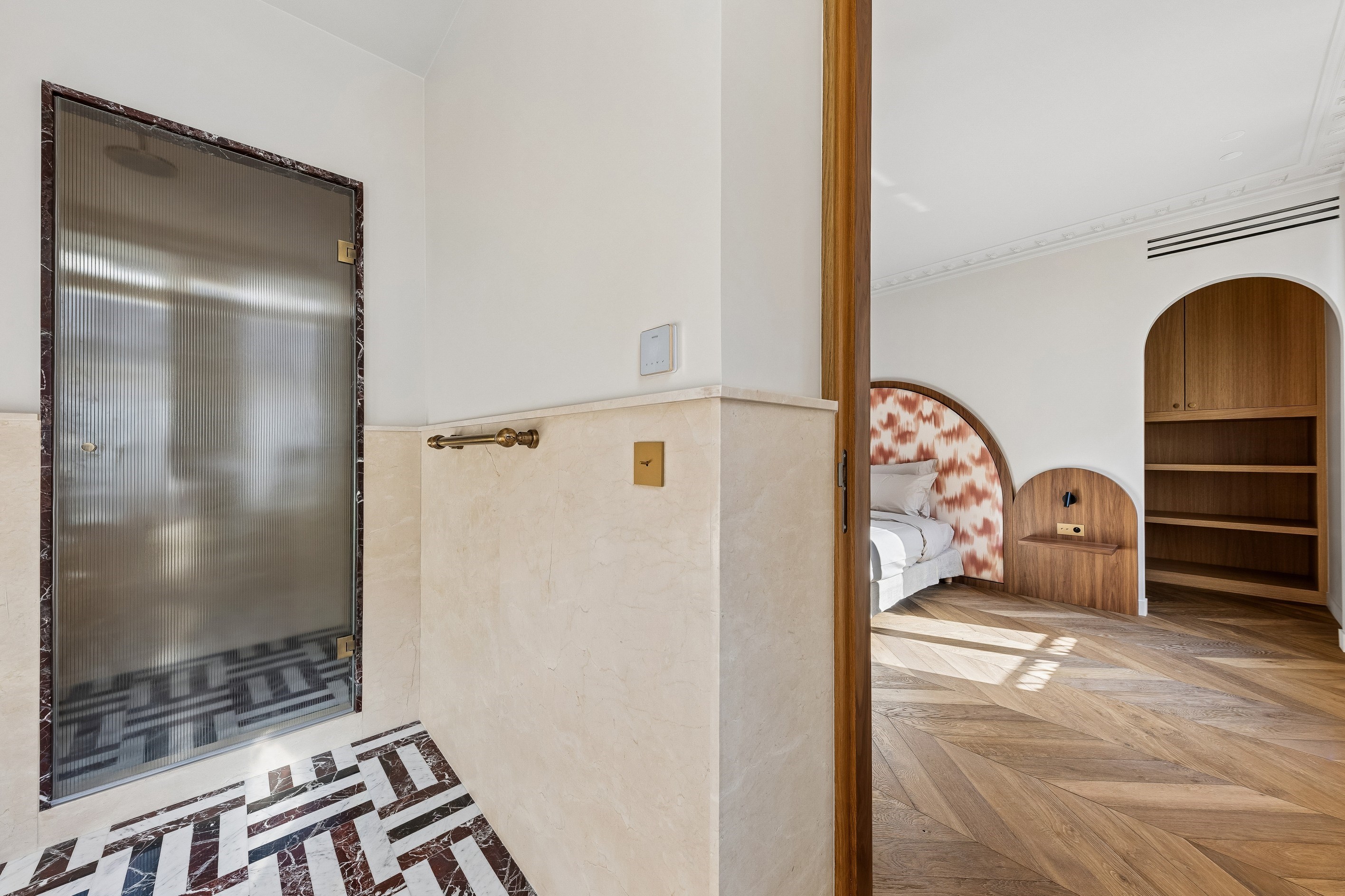  For Sale – 4th Floor / 4 Rooms / Renovated - 物件實景
