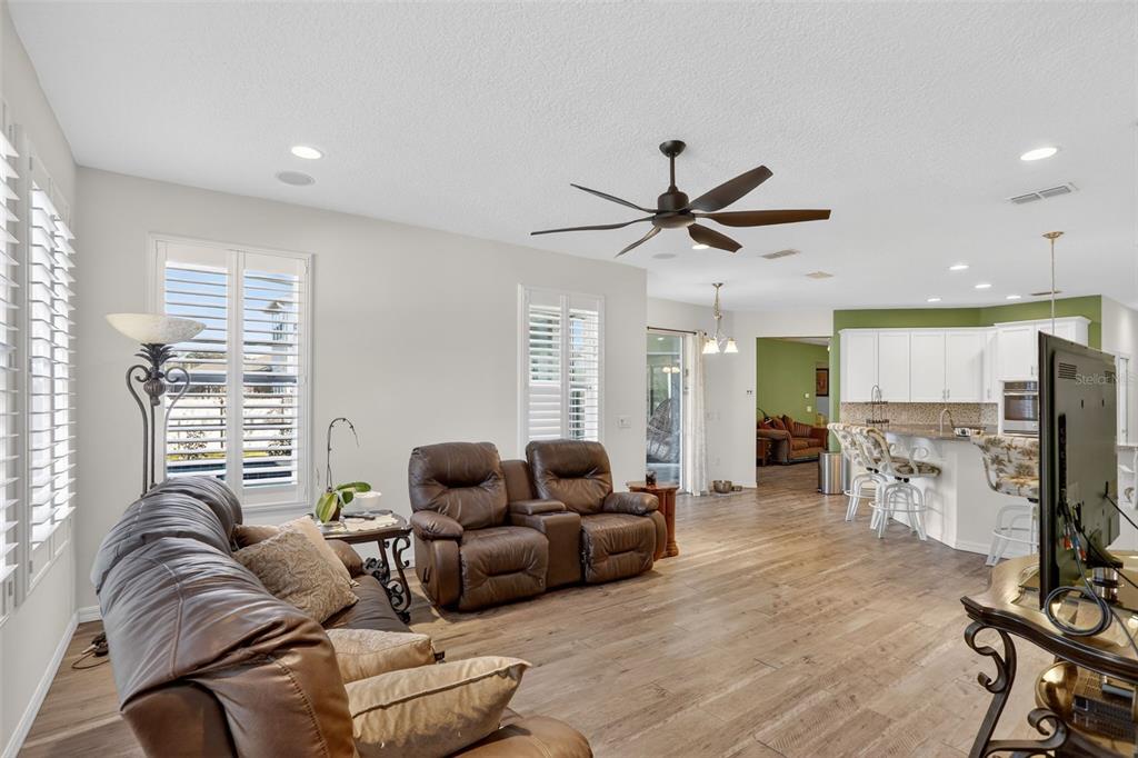 Apopka, Florida, 32712, United States, 4 Bedrooms Bedrooms, ,3 BathroomsBathrooms,Residential,For Sale,2001838