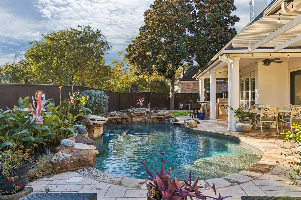 McKinney, Texas, 75072, United States, 4 Bedrooms Bedrooms, ,5 BathroomsBathrooms,Residential,For Sale,1989627