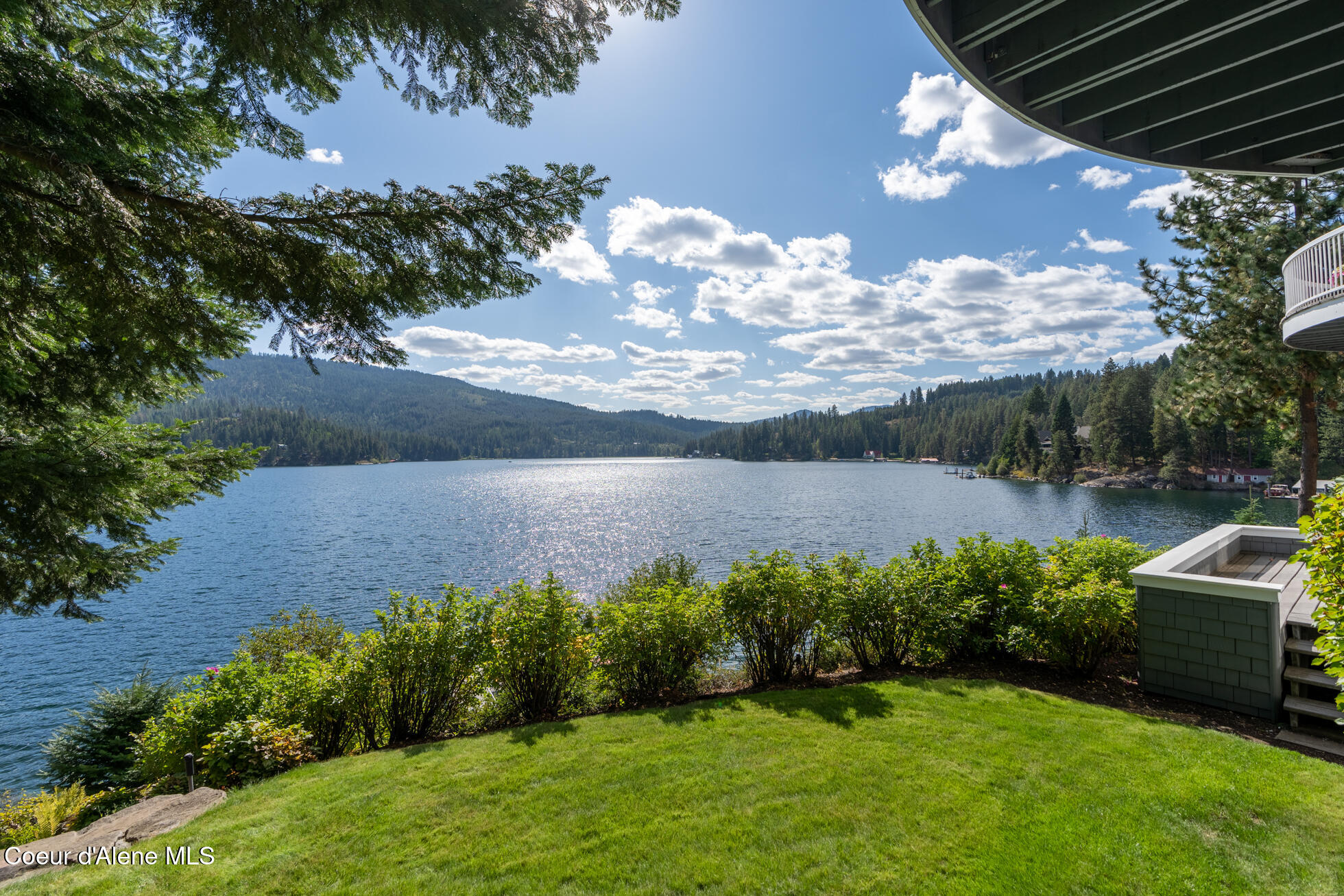 Coeur d'Alene, Idaho, 83814, United States, 4 Bedrooms Bedrooms, ,5 BathroomsBathrooms,Residential,For Sale,1864122