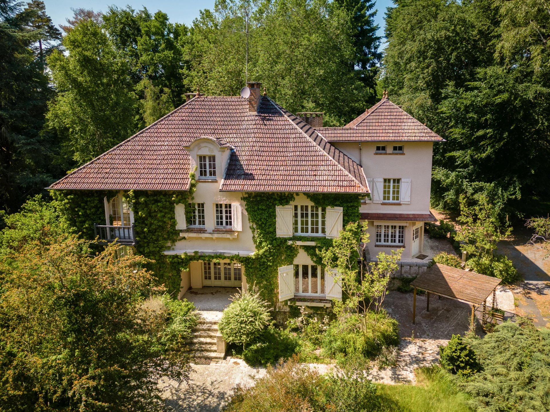 Barbizon, Île-de-France, 77630, FR, 2 Bedrooms Bedrooms, ,3 BathroomsBathrooms,Residential,For Sale,1634678