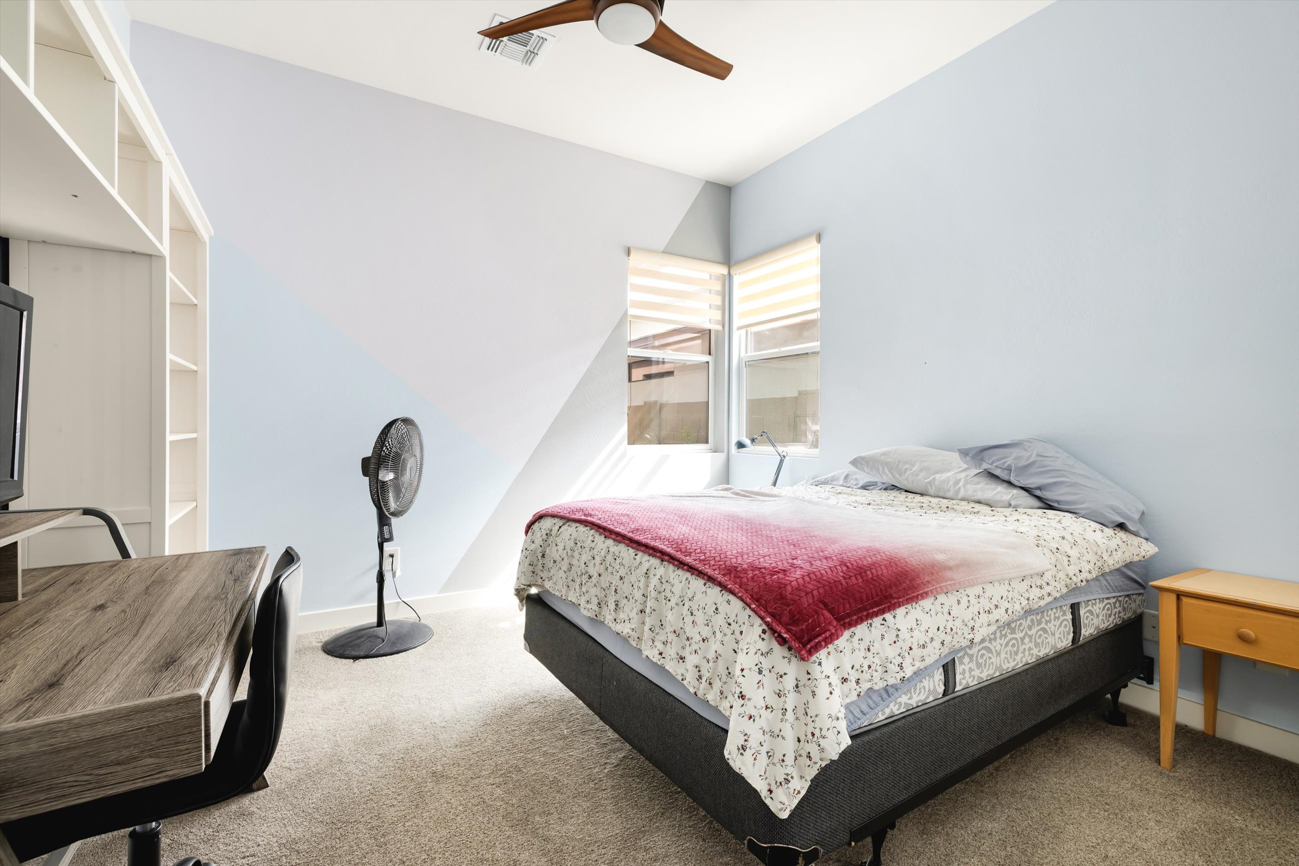  930 E Paseo Way  Phoenix, AZ - 物件實景