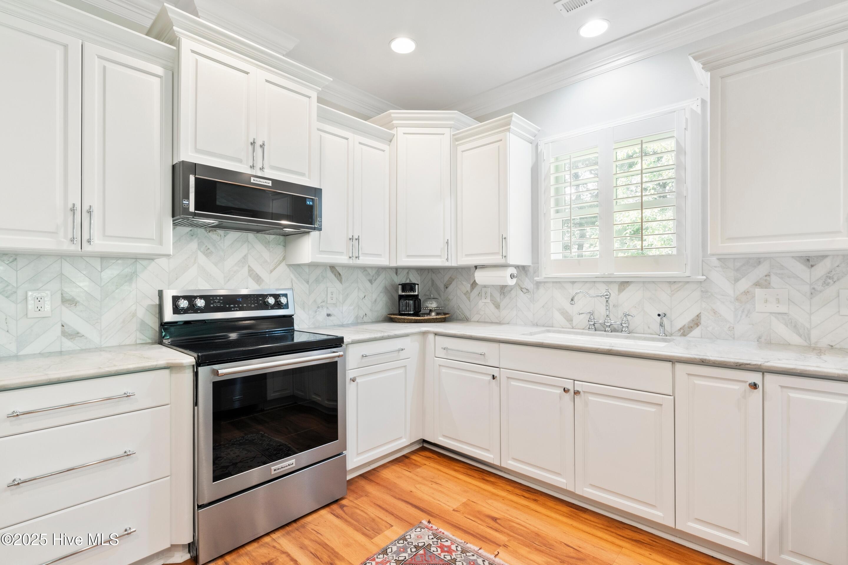 Wilmington, North Carolina, 28405, United States, 3 Bedrooms Bedrooms, ,3 BathroomsBathrooms,Residential,For Sale,1924971