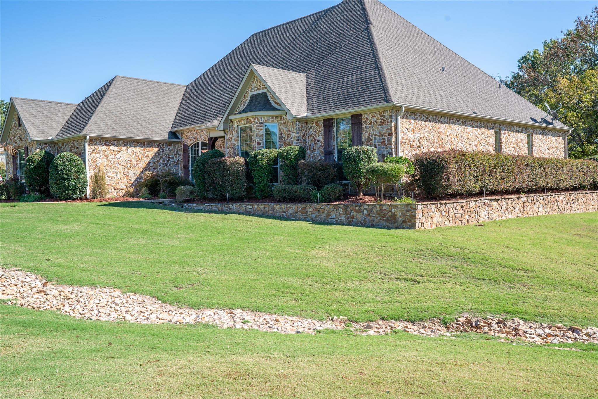 Paris, Texas, 75462, United States, 4 Bedrooms Bedrooms, ,4 BathroomsBathrooms,Residential,For Sale,1979058