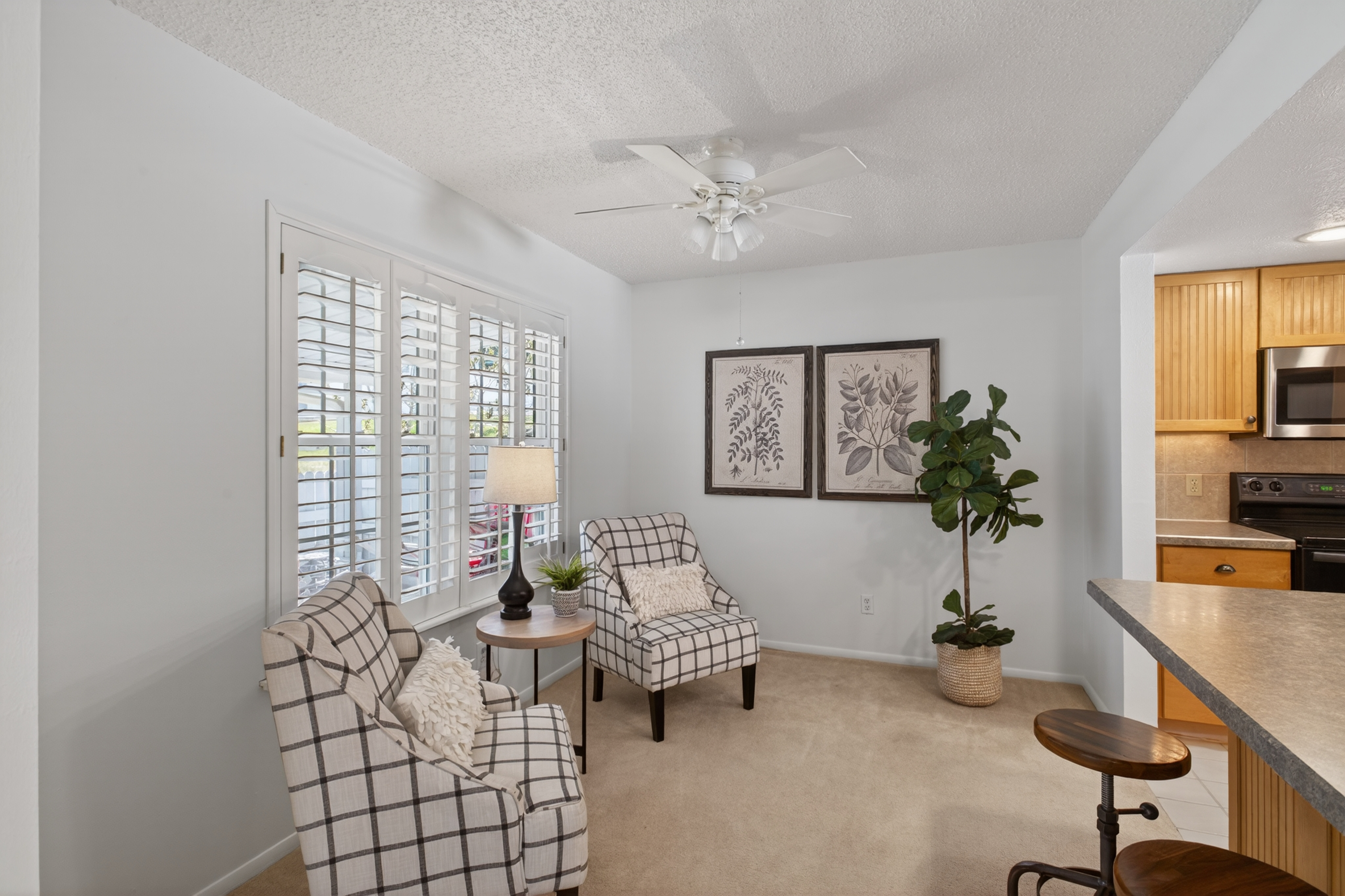  Beautifully maintained end unit in the Fairway 16 community of Heatheridge - 物件實景