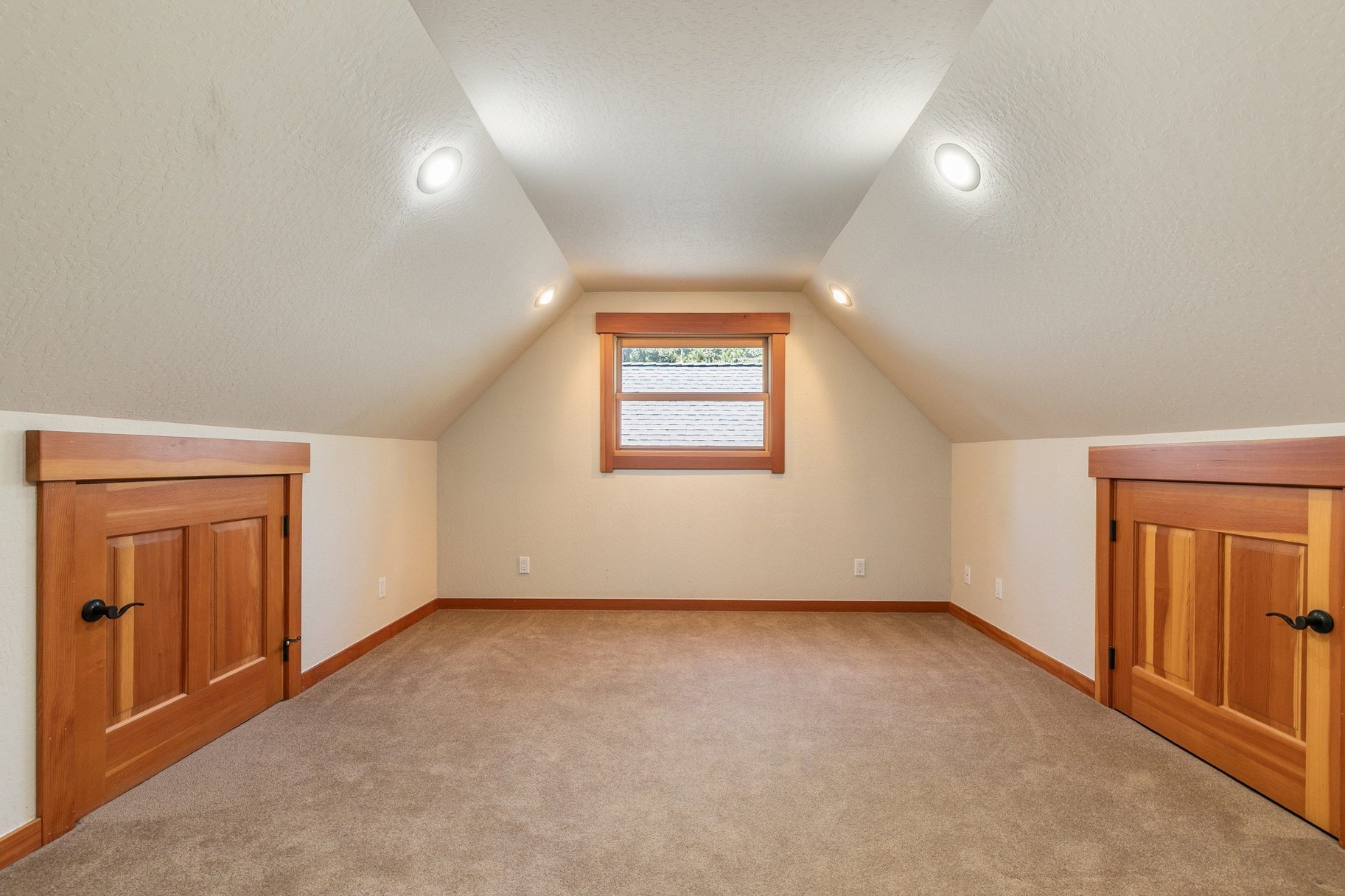  Home 3 Blocks from Lake Tahoe with 4 Car Garage for Cars & Boats - 物件實景