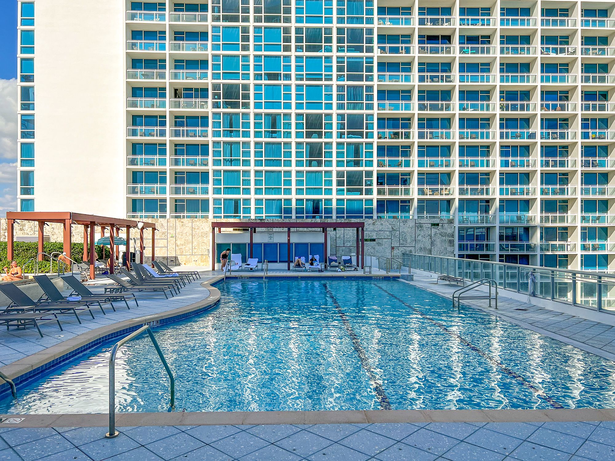  6799 Collins Ave, Miami Beach, FL, 33141 - 物件實景