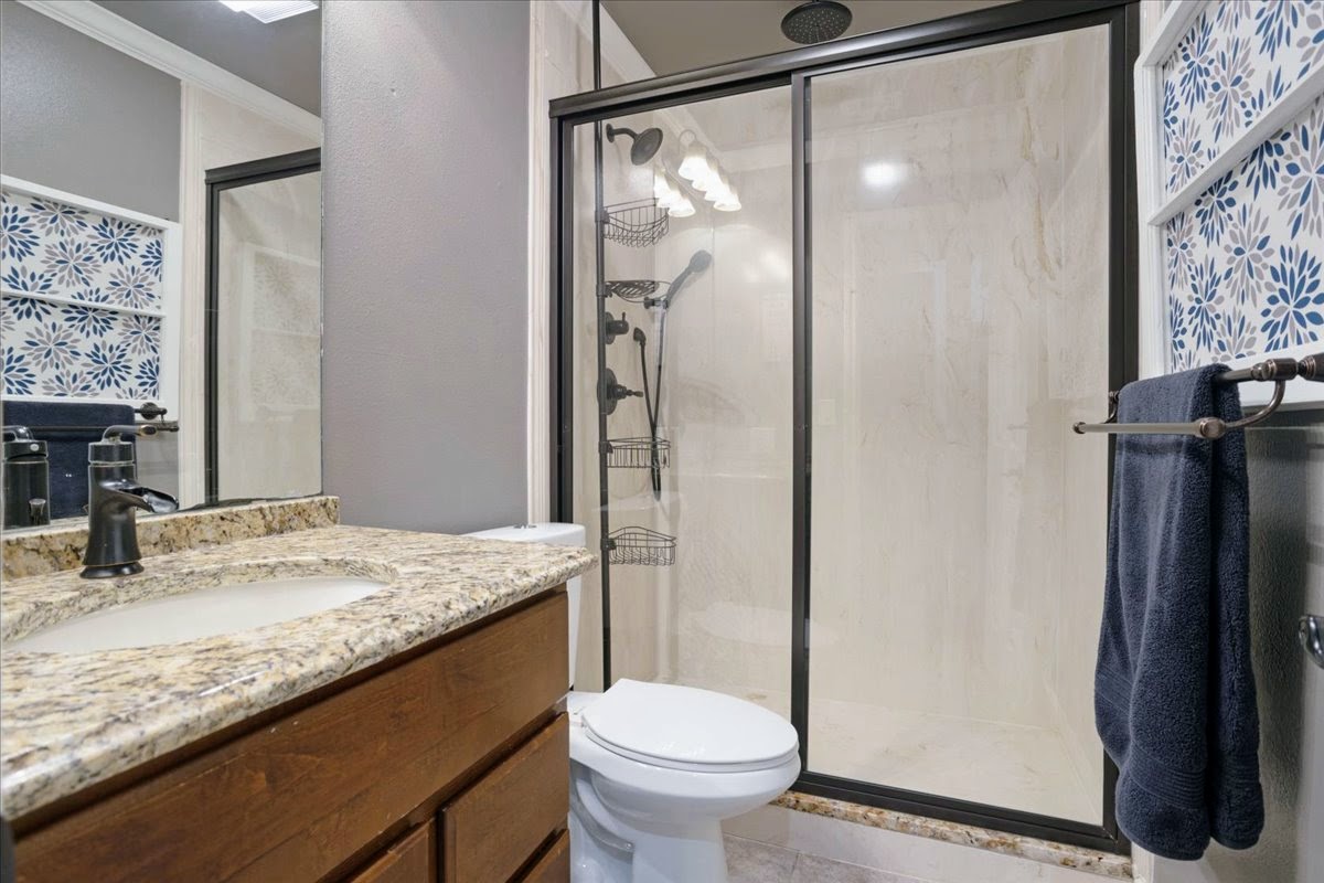 Savoy, Texas, 75479, United States, 3 Bedrooms Bedrooms, ,2 BathroomsBathrooms,Residential,For Sale,1979874