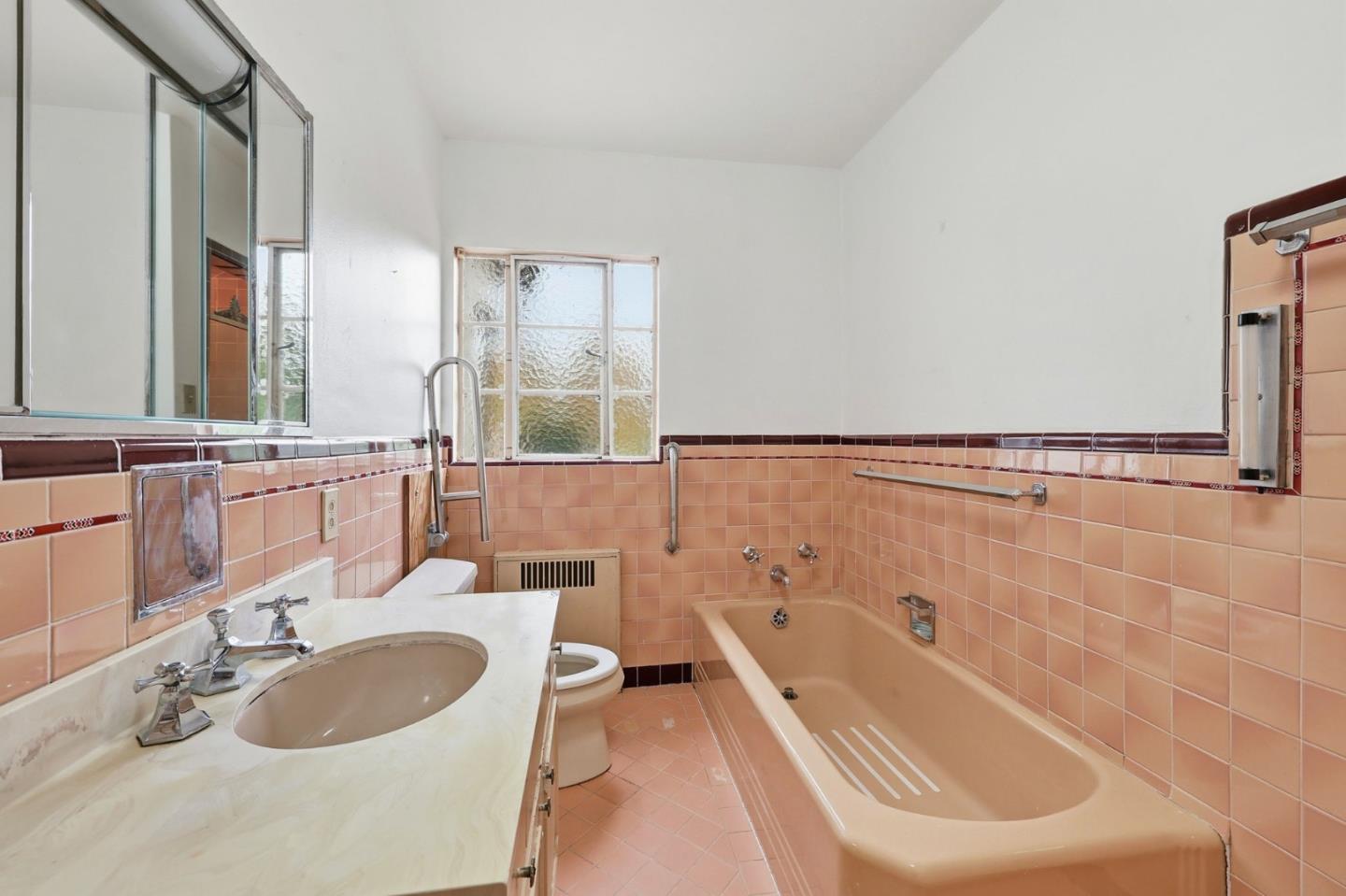 Burlingame, California, 94010, United States, 2 Bedrooms Bedrooms, ,2 BathroomsBathrooms,Residential,For Sale,1987615