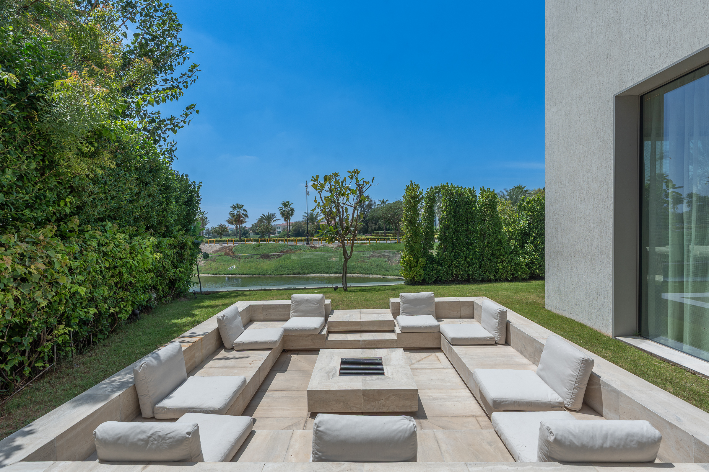  Ready-to-Move Lakefront Villa in Jumeirah Islands - 物件實景