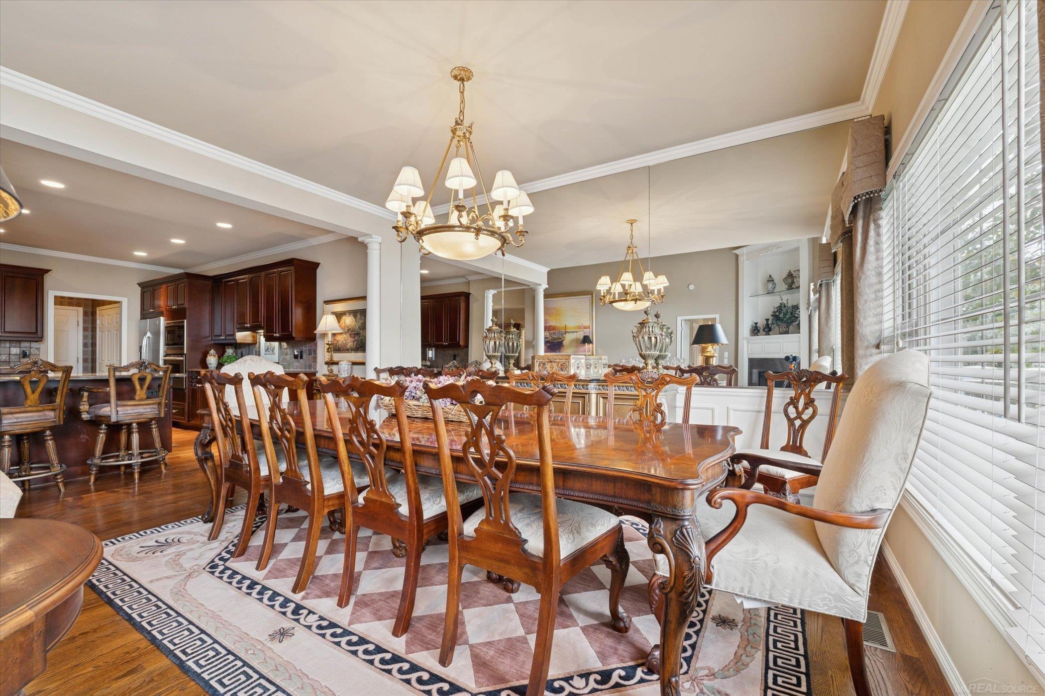 Oakland Twp, Michigan, 48306, United States, 2 Bedrooms Bedrooms, ,4 BathroomsBathrooms,Residential,For Sale,1984320