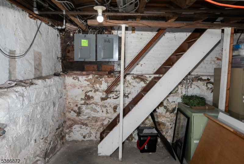 Hawthorne, New Jersey, 07506-3729, United States, 4 Bedrooms Bedrooms, ,Residential,For Sale,1979811