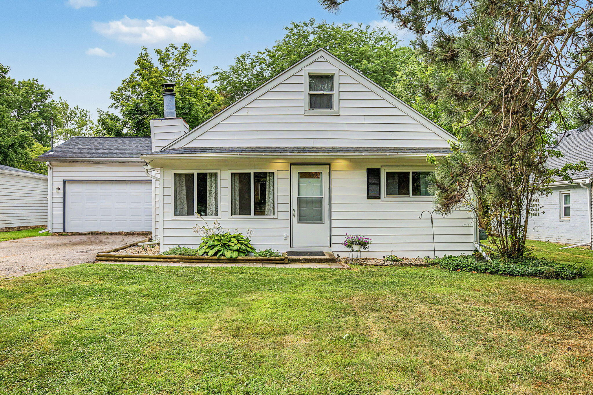 Bishop Rd, Lansing, MI 48911