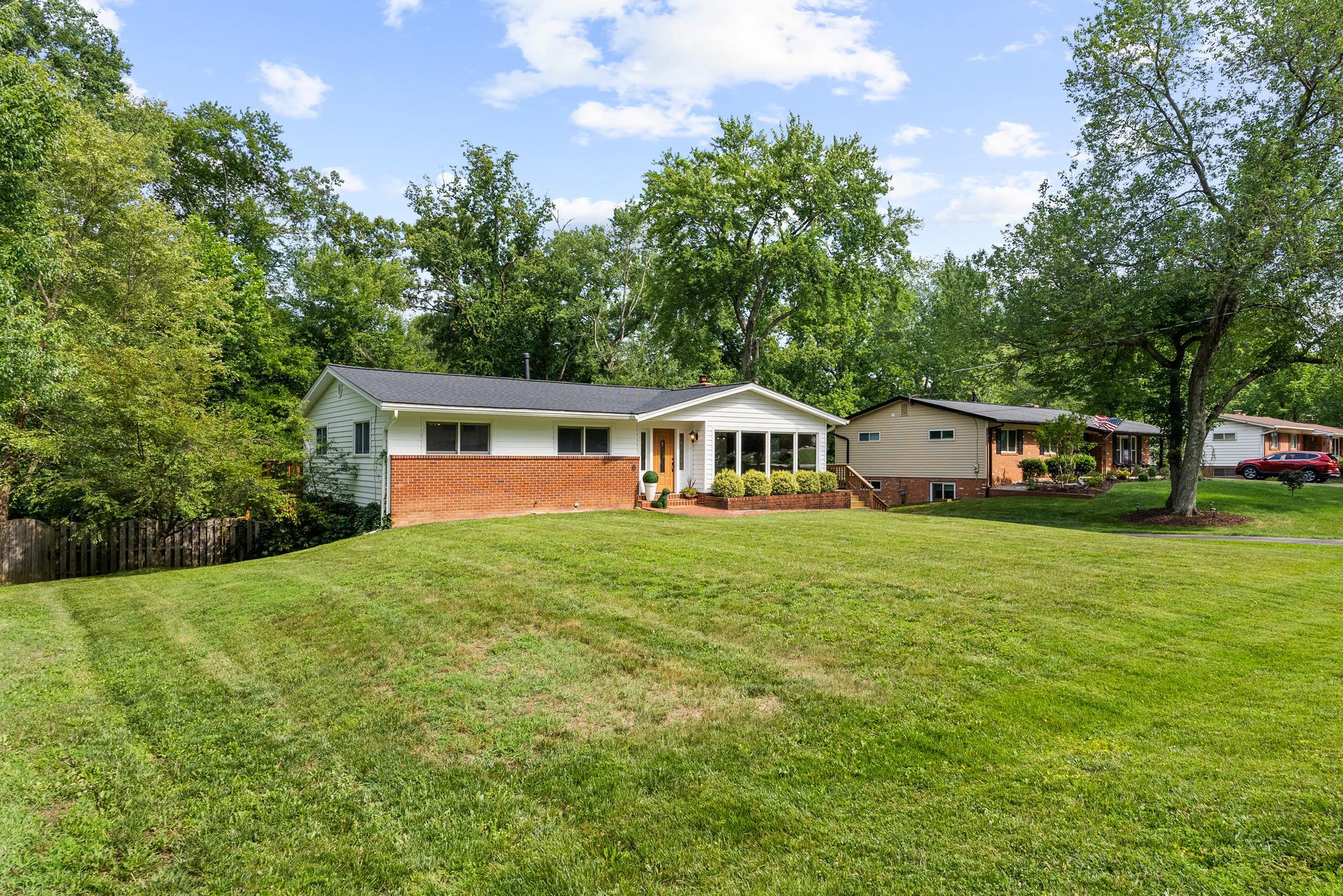  8719 Gateshead Road, Alexandria, VA, 22309 - 物件實景