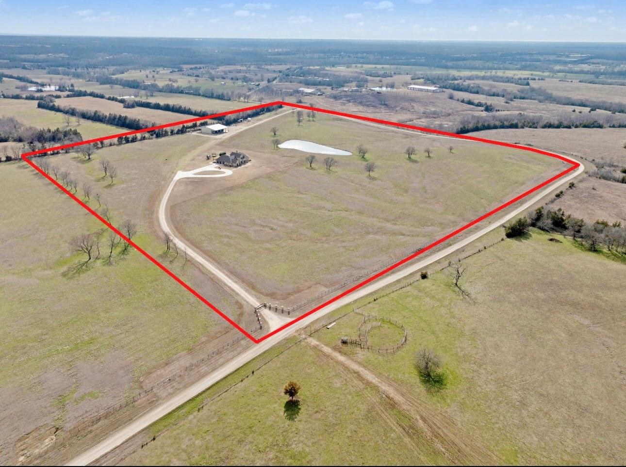 Paris, Texas, 75462, United States, 4 Bedrooms Bedrooms, ,5 BathroomsBathrooms,Residential,For Sale,1980536