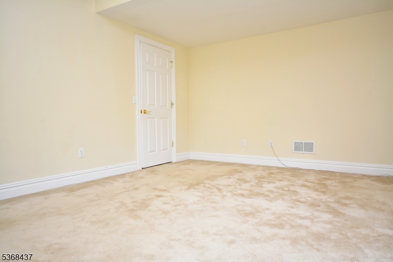 Watchung Boro, New Jersey, 07069, United States, 3 Bedrooms Bedrooms, ,3 BathroomsBathrooms,Residential,For Sale,1883486