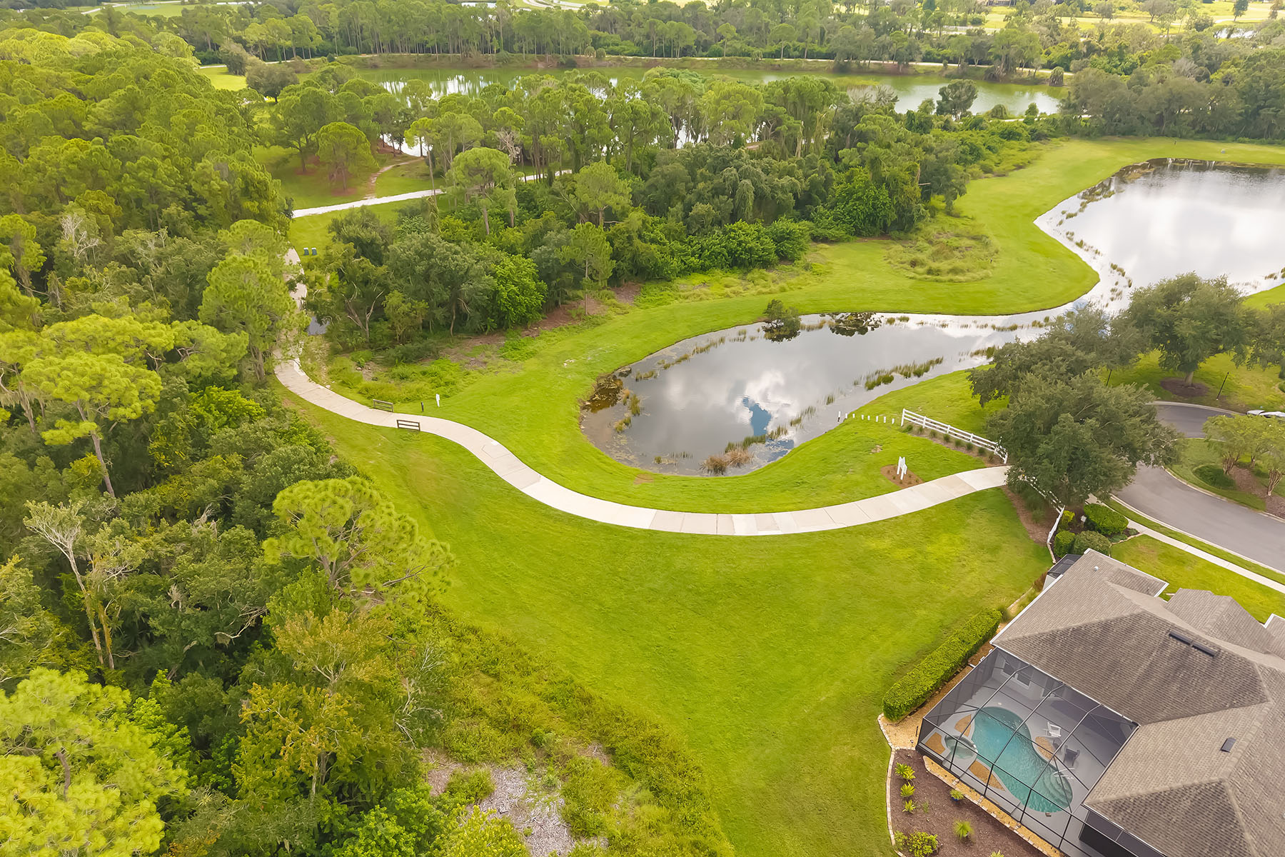  SUMMERFIELD VILLAGE - 物件實景