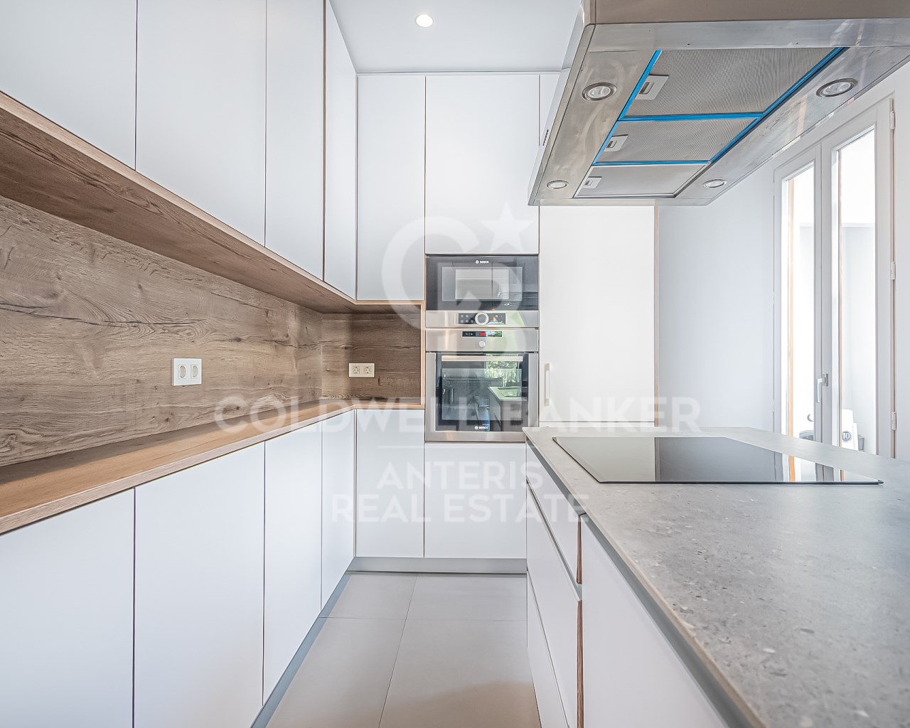 Barcelona, Catalonia, ES, 3 Bedrooms Bedrooms, ,2 BathroomsBathrooms,Residential,For Sale,1827864