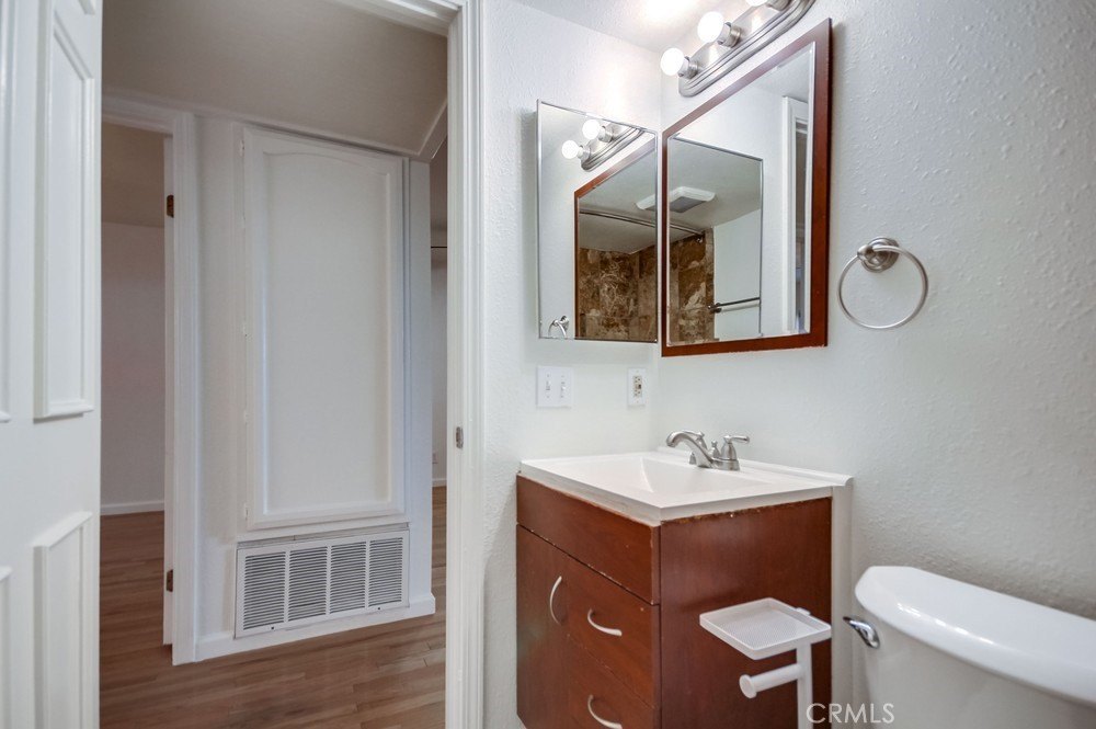 San Diego, California, 92104, United States, 2 Bedrooms Bedrooms, ,1 BathroomBathrooms,Residential,For Sale,1970818