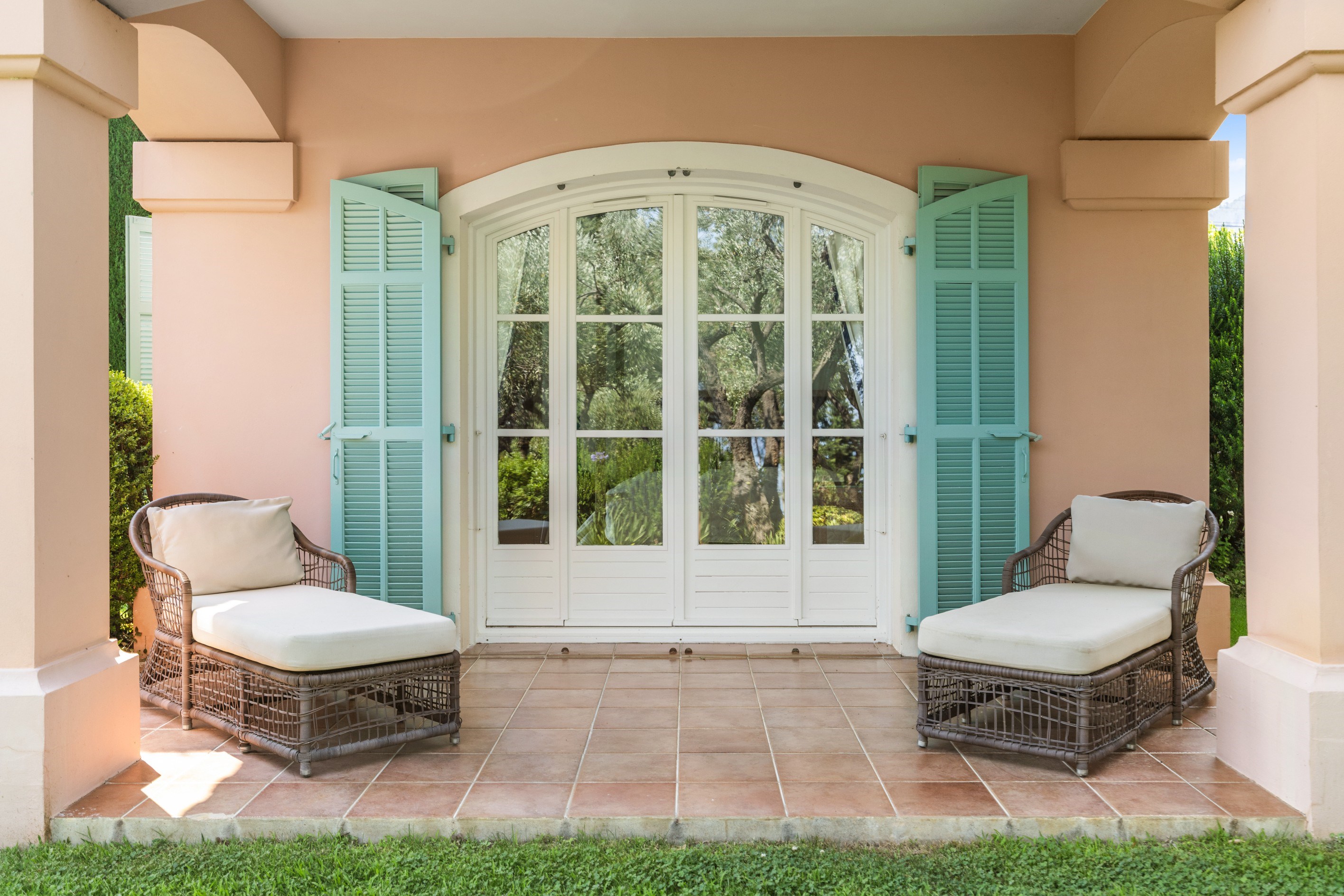  Luxury Provençal villa with panoramic sea views for sale in Menton, near Monaco - 物件實景