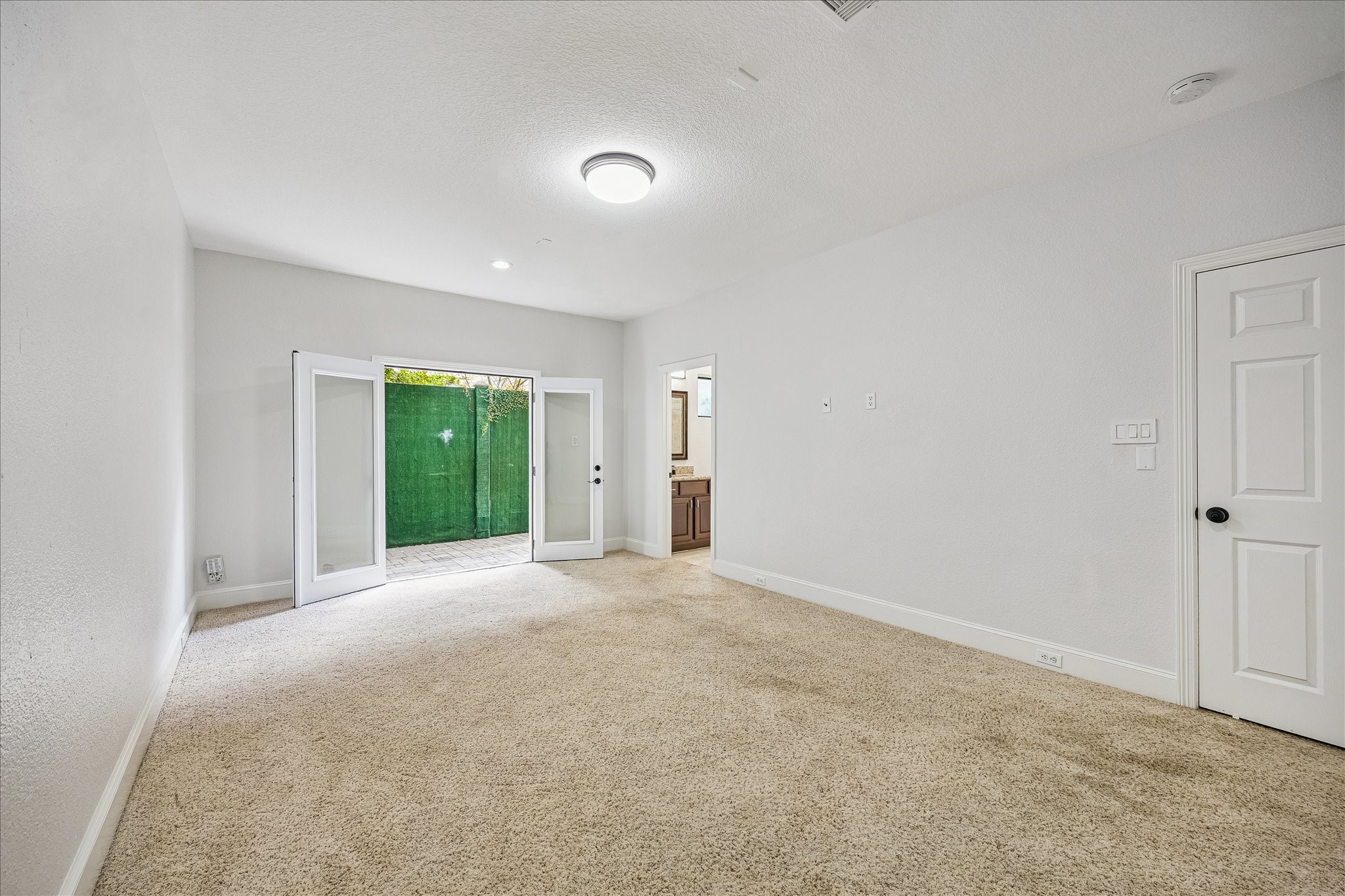  608 Westcott Street - 物件實景