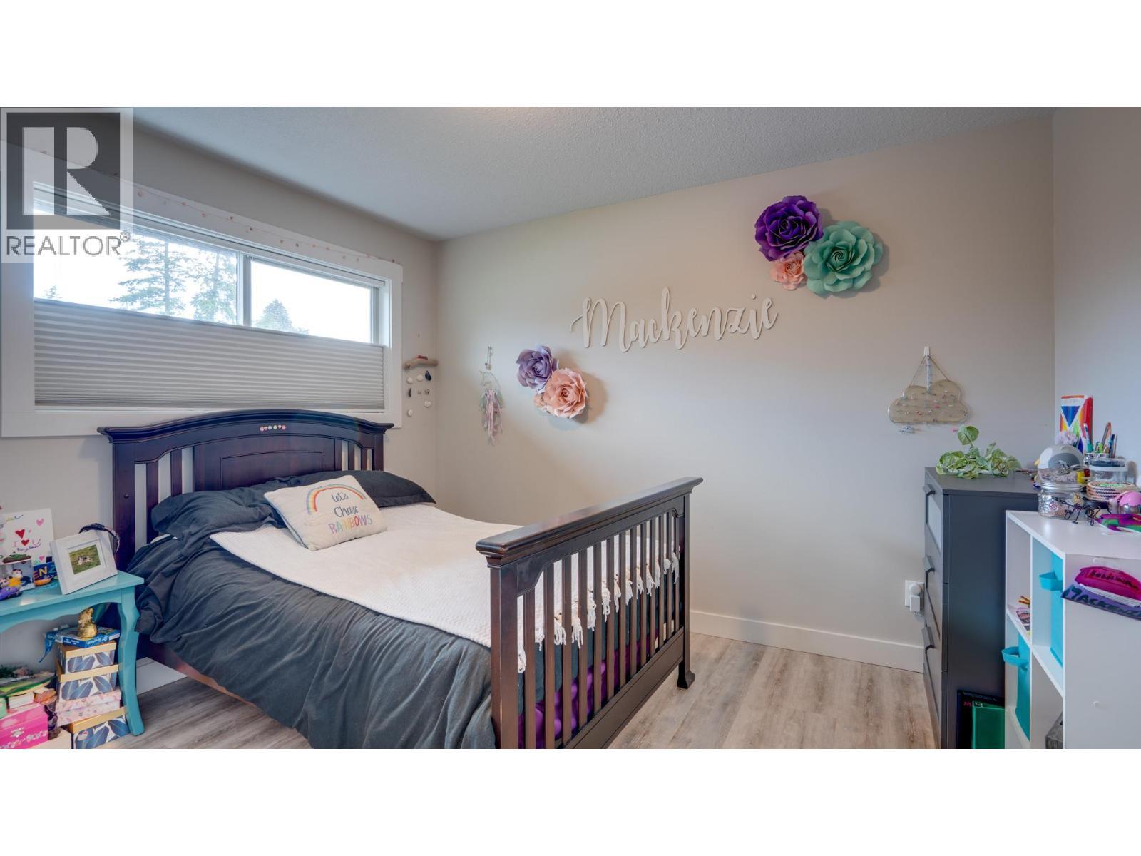 ARMSTRONG, British Columbia, V4Y 0B3, CA, 4 Bedrooms Bedrooms, ,2 BathroomsBathrooms,Residential,For Sale,1950406