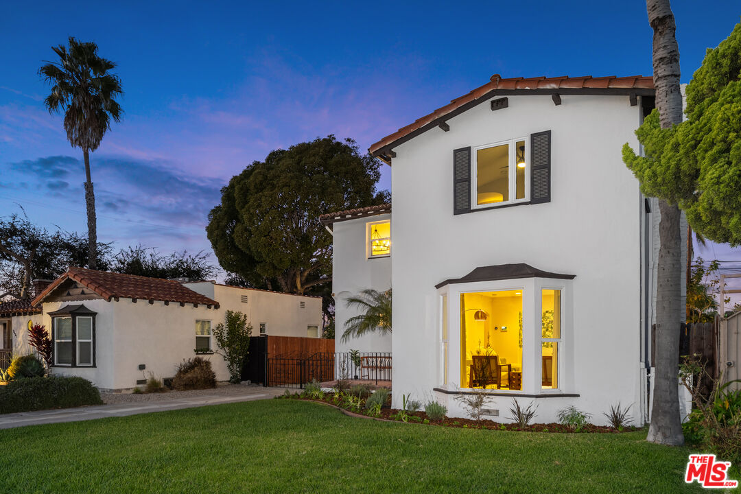 Inglewood, California, 90305, United States, 4 Bedrooms Bedrooms, ,3 BathroomsBathrooms,Residential,For Sale,2003148