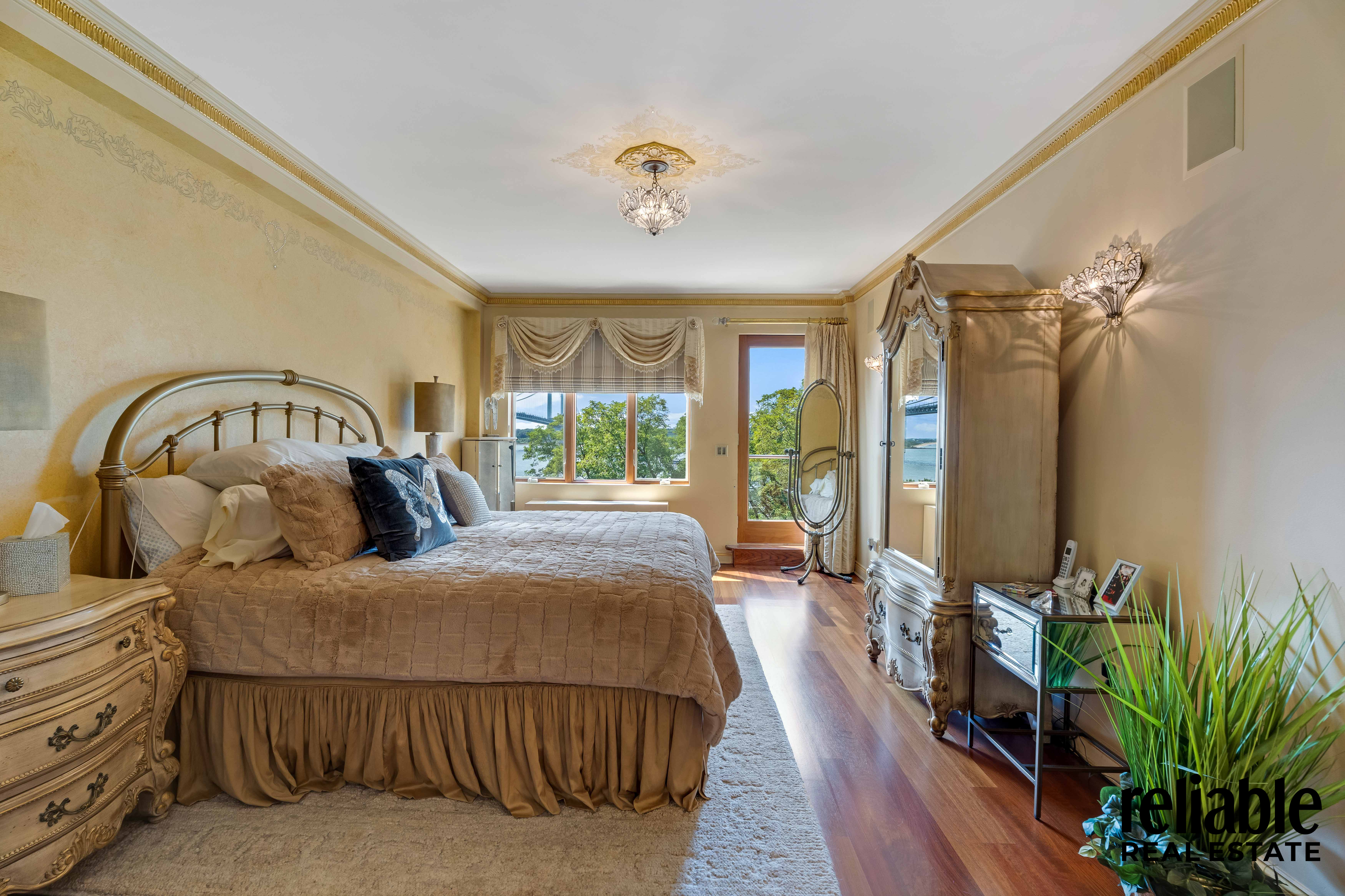 Brooklyn, New York, 11209, United States, 2 Bedrooms Bedrooms, ,2 BathroomsBathrooms,Residential,For Sale,1947824