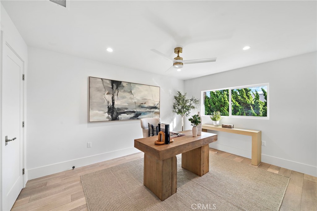 Huntington Beach, California, 92649, United States, 5 Bedrooms Bedrooms, ,4 BathroomsBathrooms,Residential,For Sale,1986485