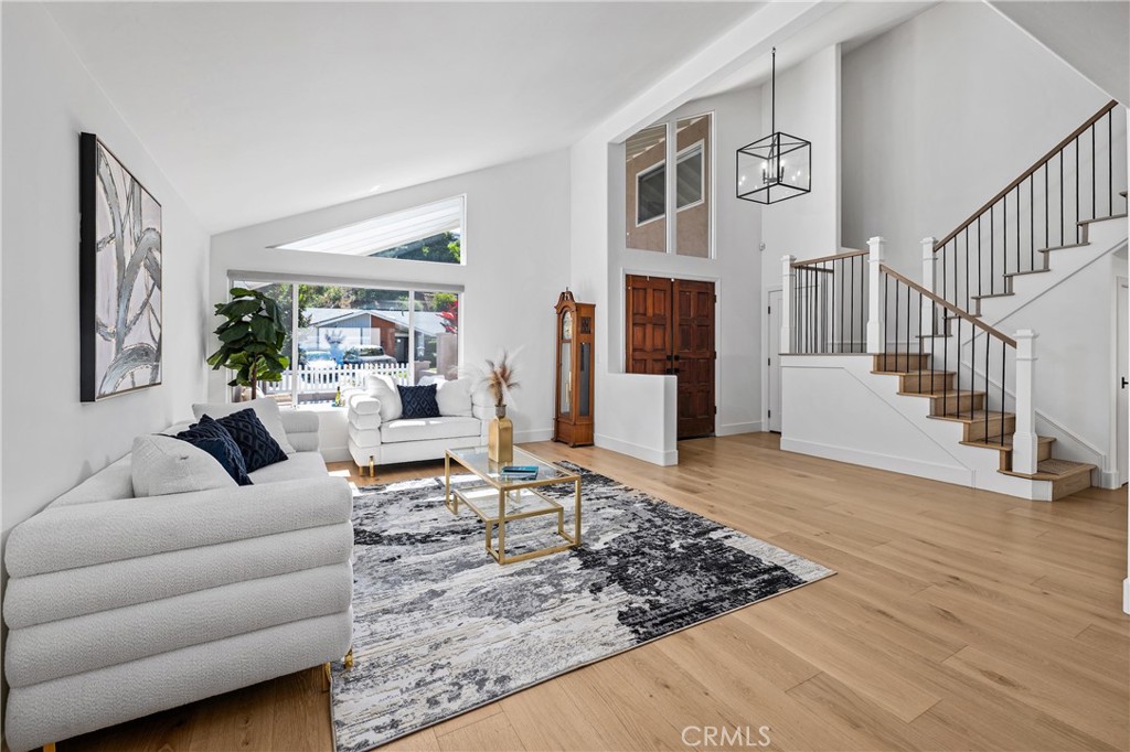 La Jolla, California, 92037, United States, 6 Bedrooms Bedrooms, ,3 BathroomsBathrooms,Residential,For Sale,1901243