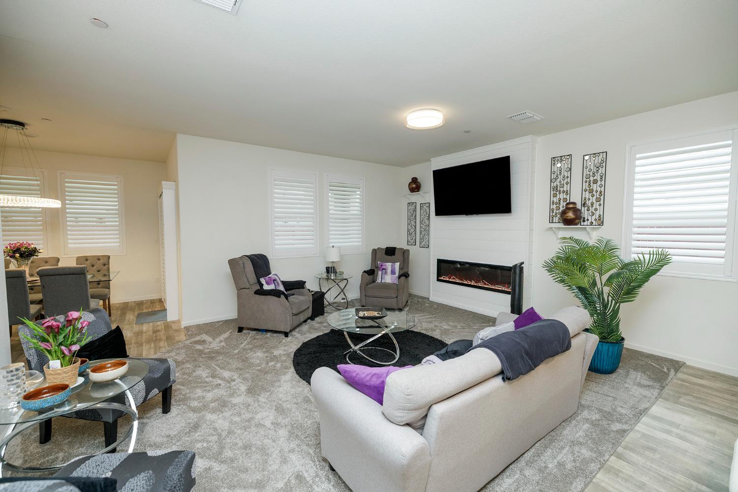 Modesto, California, 95355, United States, 3 Bedrooms Bedrooms, ,2 BathroomsBathrooms,Residential,For Sale,1998691