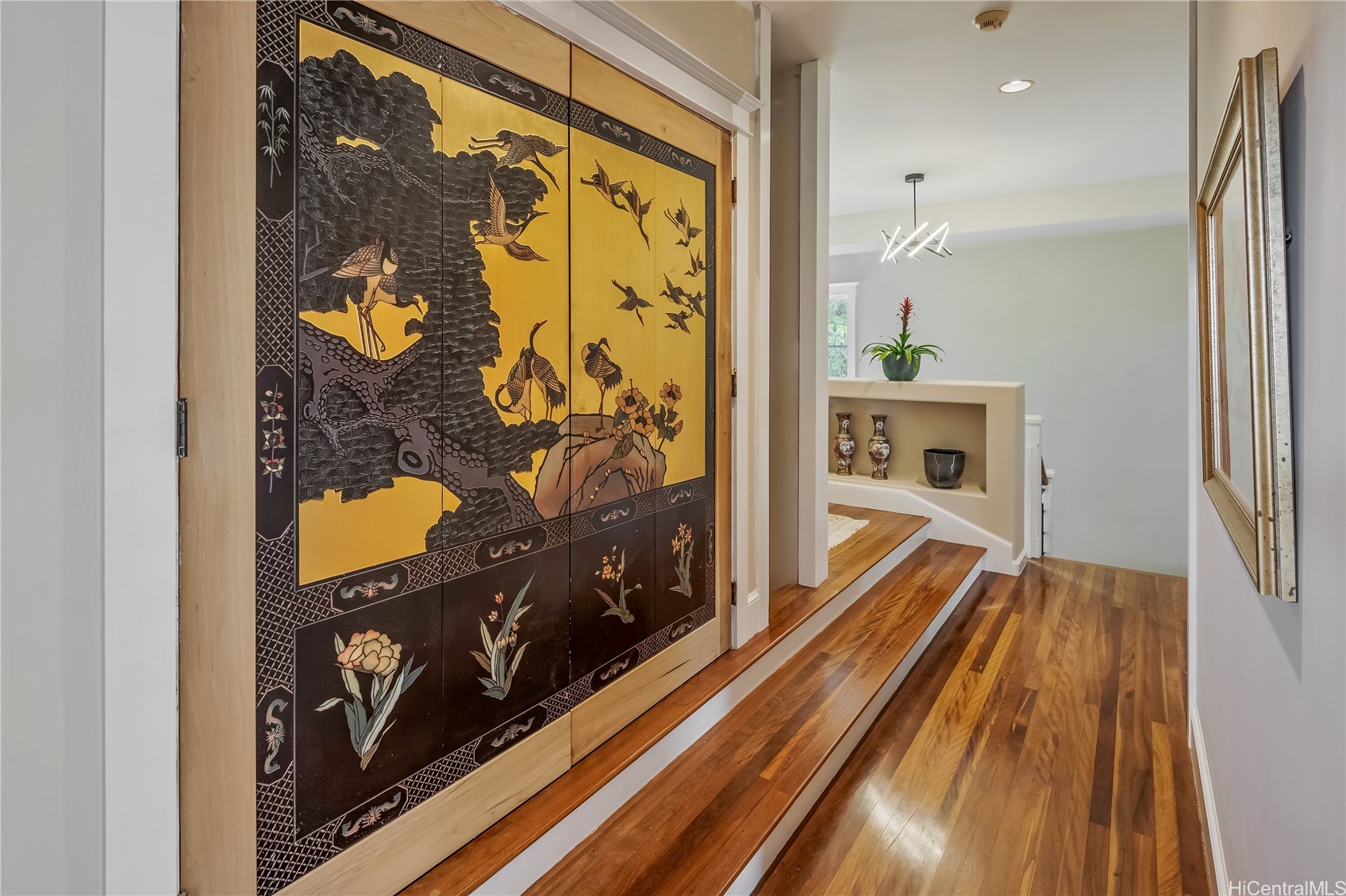 Honolulu, Hawaii, 96817, United States, 5 Bedrooms Bedrooms, ,5 BathroomsBathrooms,Residential,For Sale,1992016